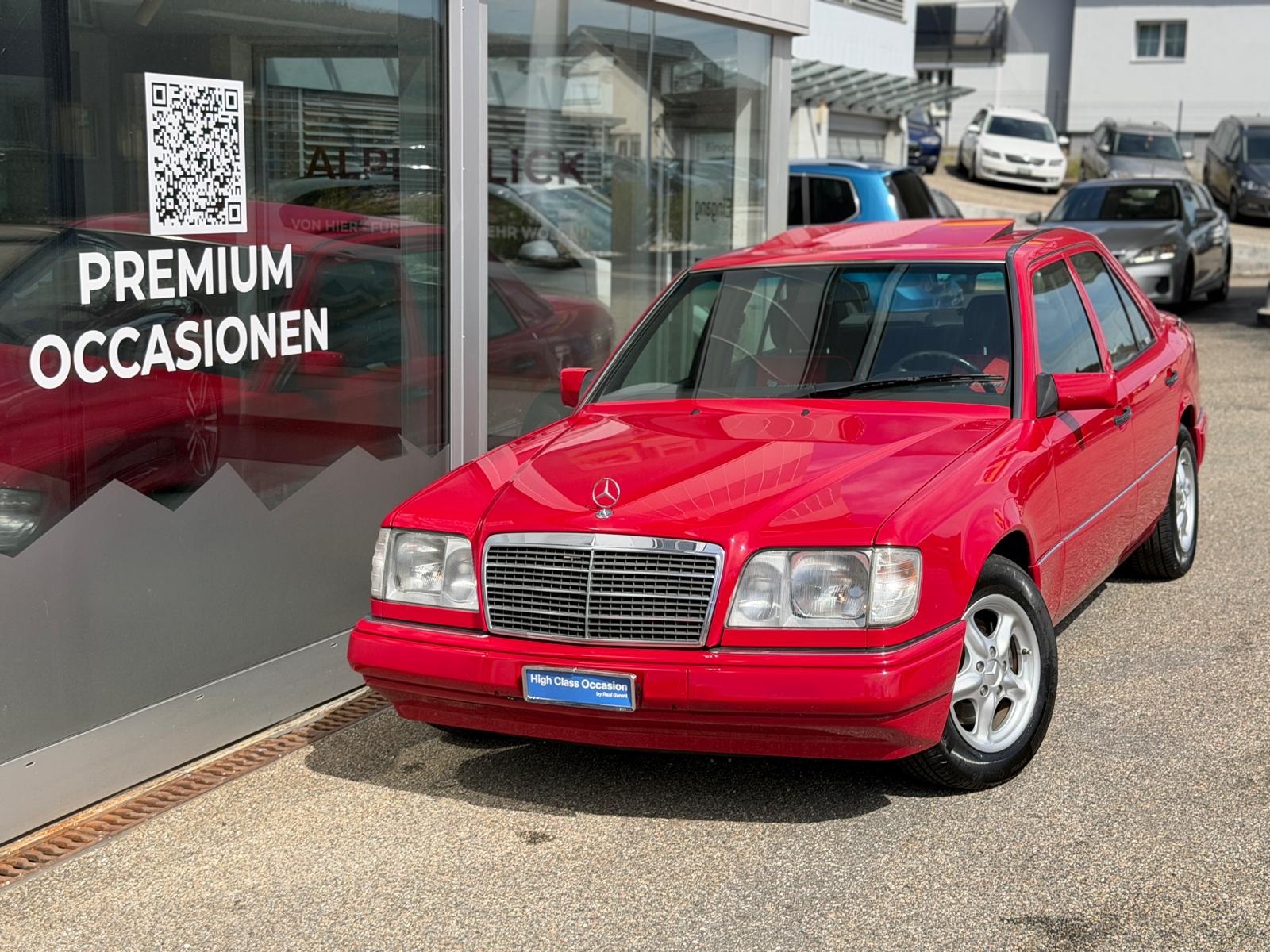 MERCEDES-BENZ E 200 Business Automatic-image-0