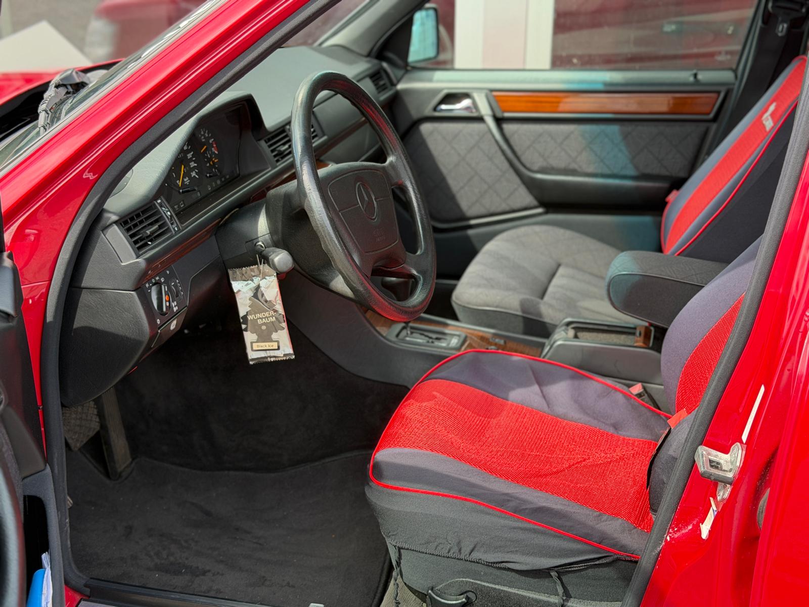MERCEDES-BENZ E 200 Business Automatic-image-5