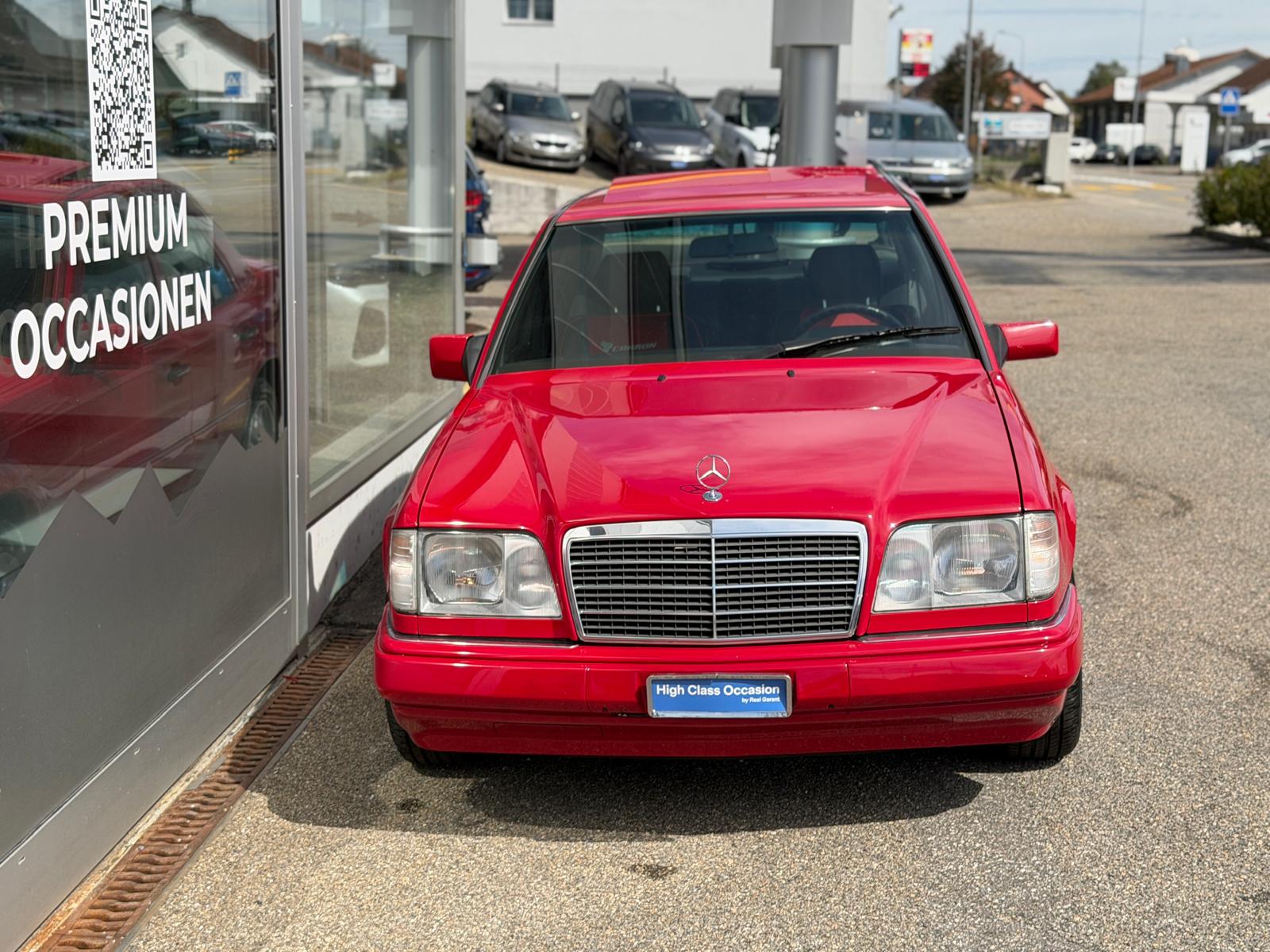 MERCEDES-BENZ E 200 Business Automatic-image-1