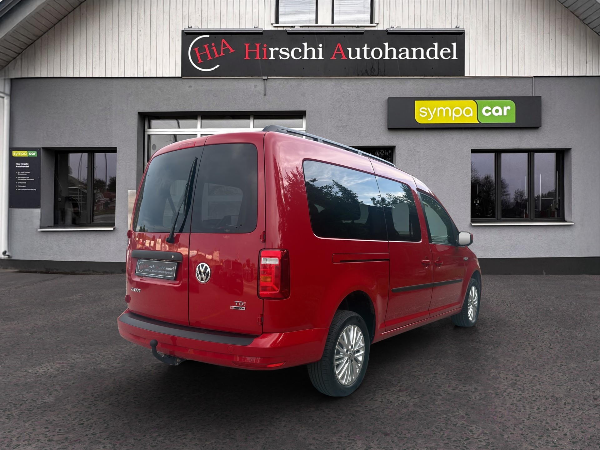 VW Caddy Maxi 2.0 TDI Family 4Motion-image-7
