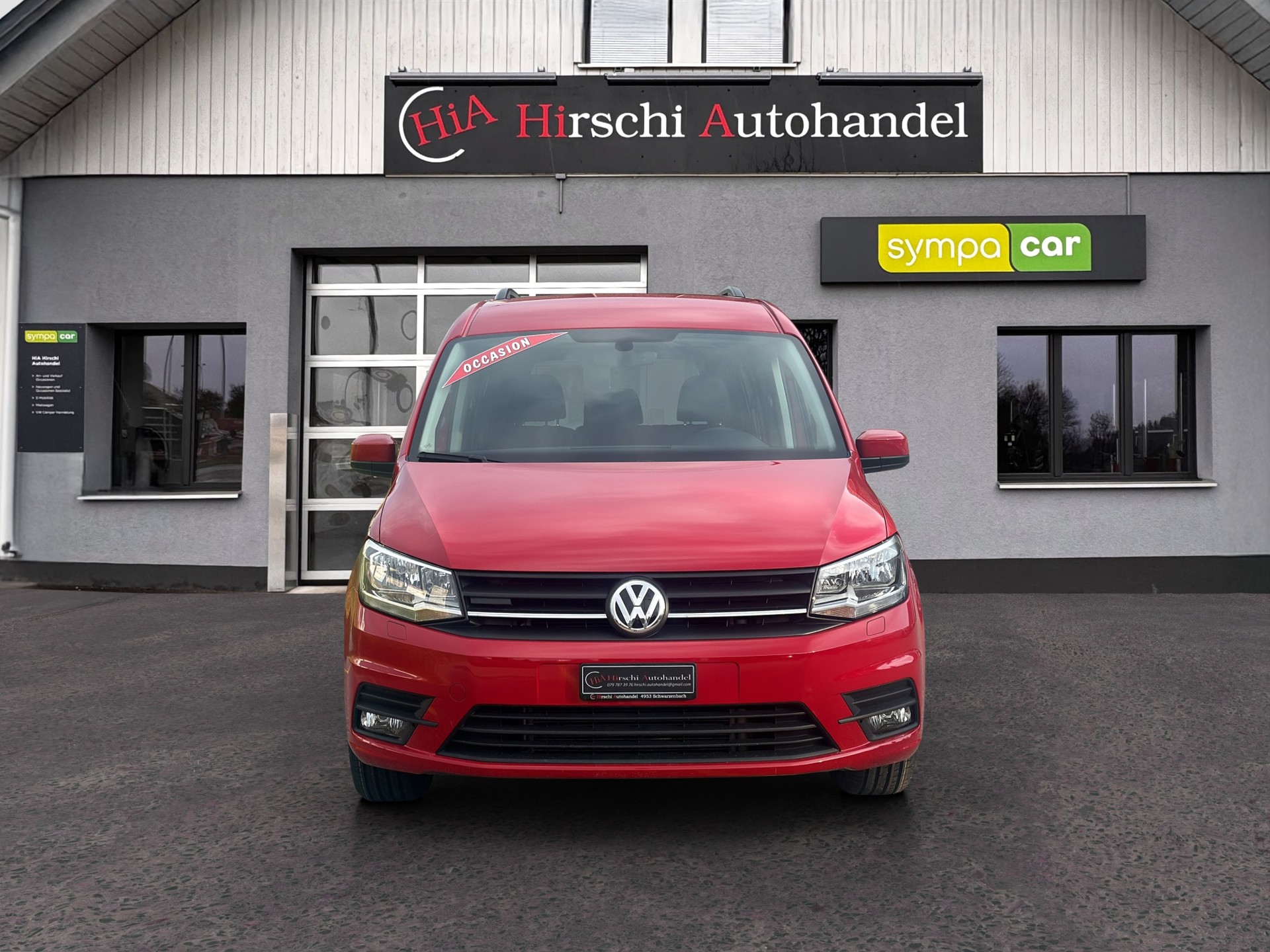 VW Caddy Maxi 2.0 TDI Family 4Motion-image-2