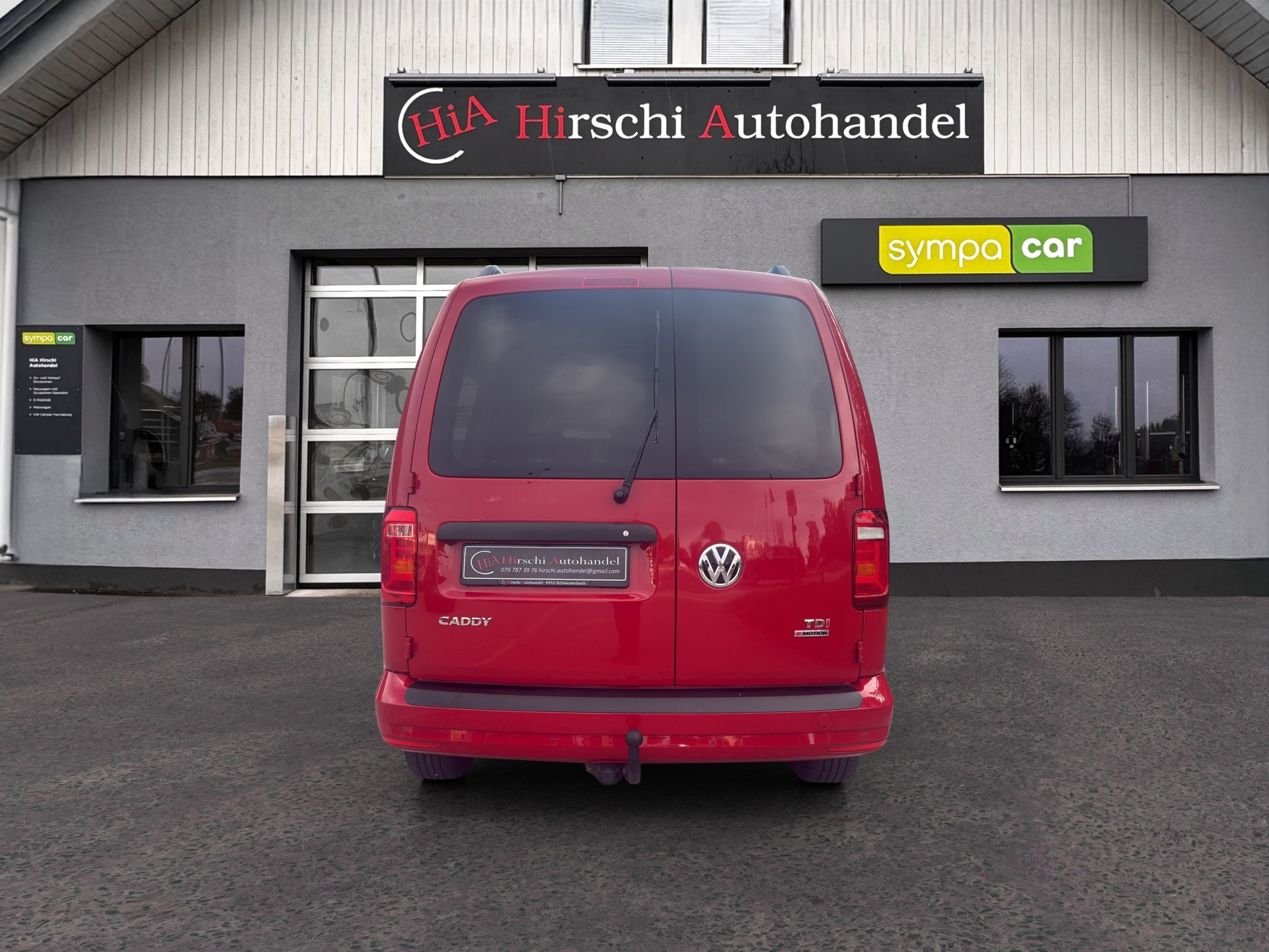 VW Caddy Maxi 2.0 TDI Family 4Motion-image-8