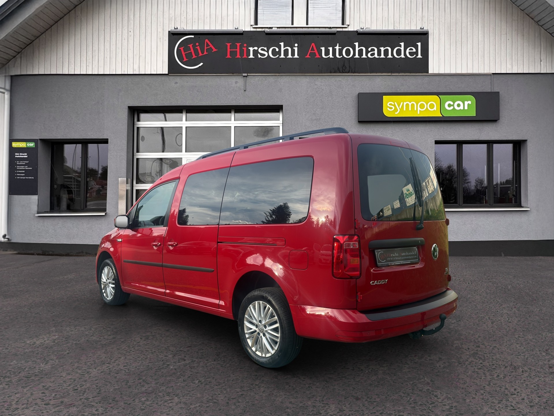 VW Caddy Maxi 2.0 TDI Family 4Motion-image-6
