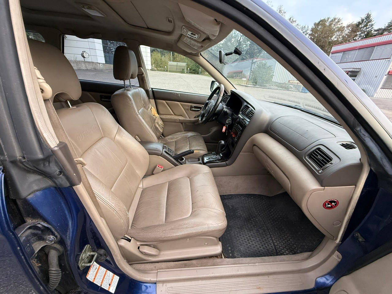 SUBARU Outback H6 3.0 Silver Esprit-image-8