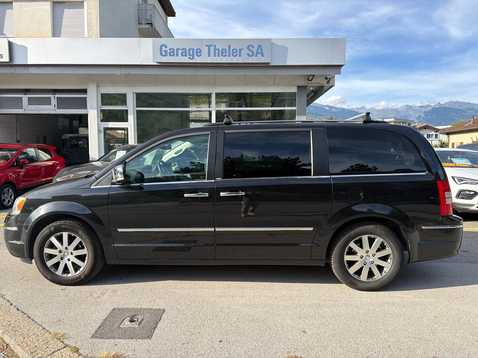 CHRYSLER Grand Voyager 3.8 Limited Automatic-image-5