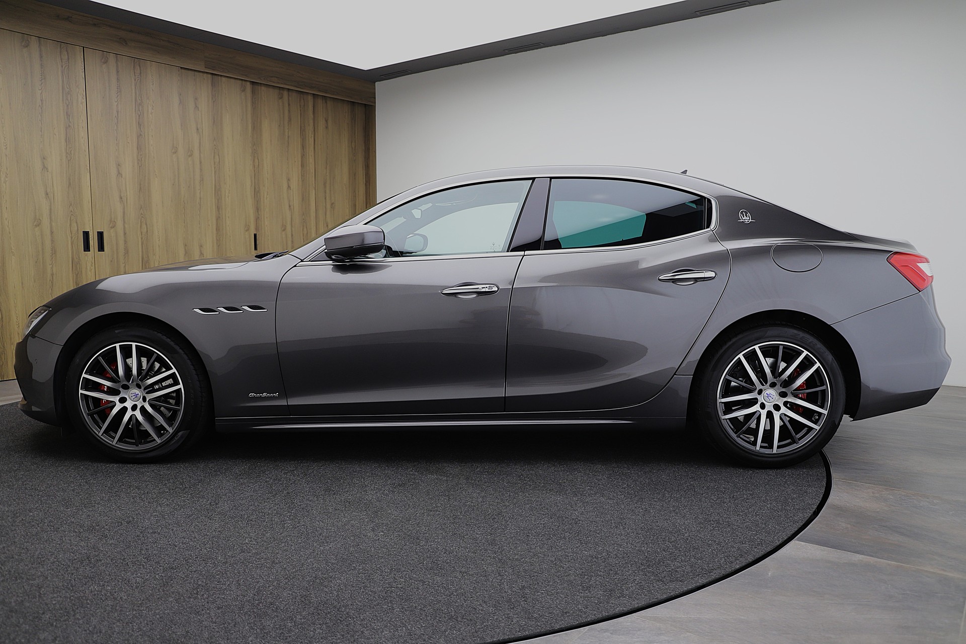 MASERATI Ghibli S Q4 3.0 V6 GranSport Automatica-image-2