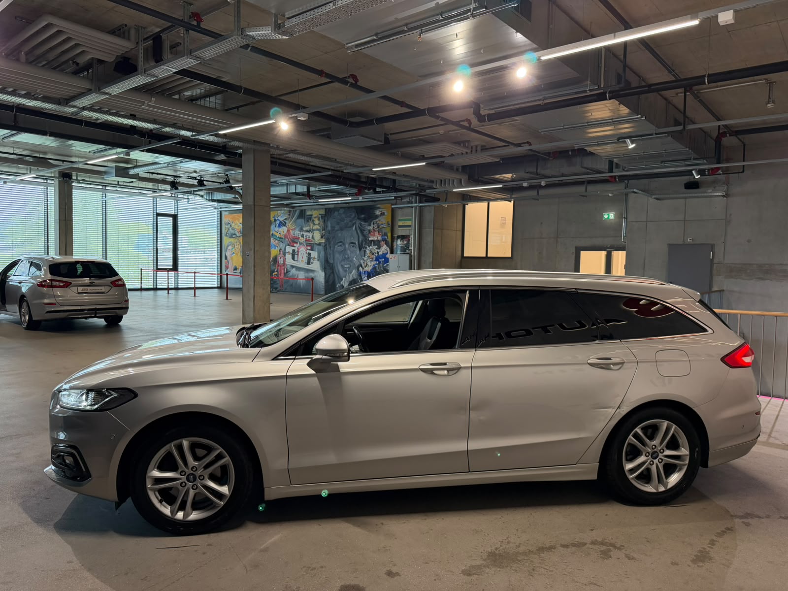 FORD Mondeo 2.0 TDCi Titanium Automatik (CH)-image-10
