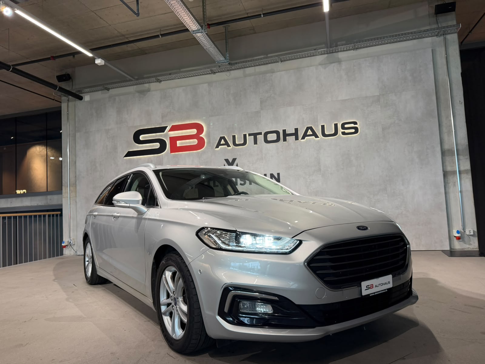 FORD Mondeo 2.0 TDCi Titanium Automatik (CH)-image-3