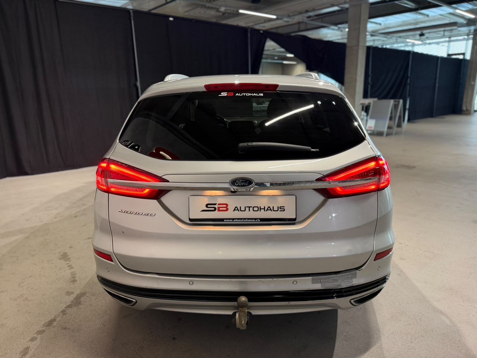 FORD Mondeo 2.0 TDCi Titanium Automatik (CH)-image-8