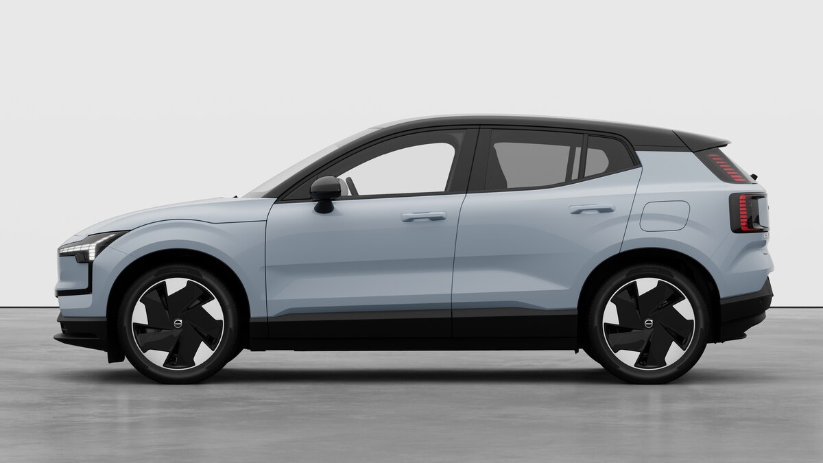 VOLVO EX30 P8 Plus AWD-image-2