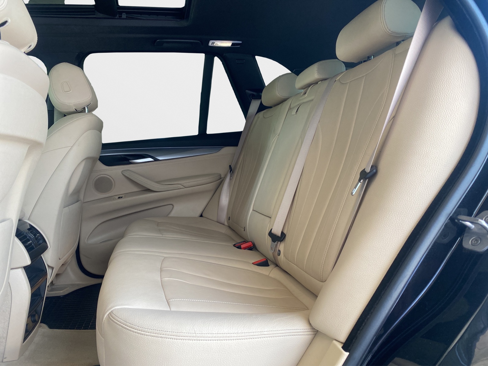 BMW X5 xDrive 30d Steptronic-image-16