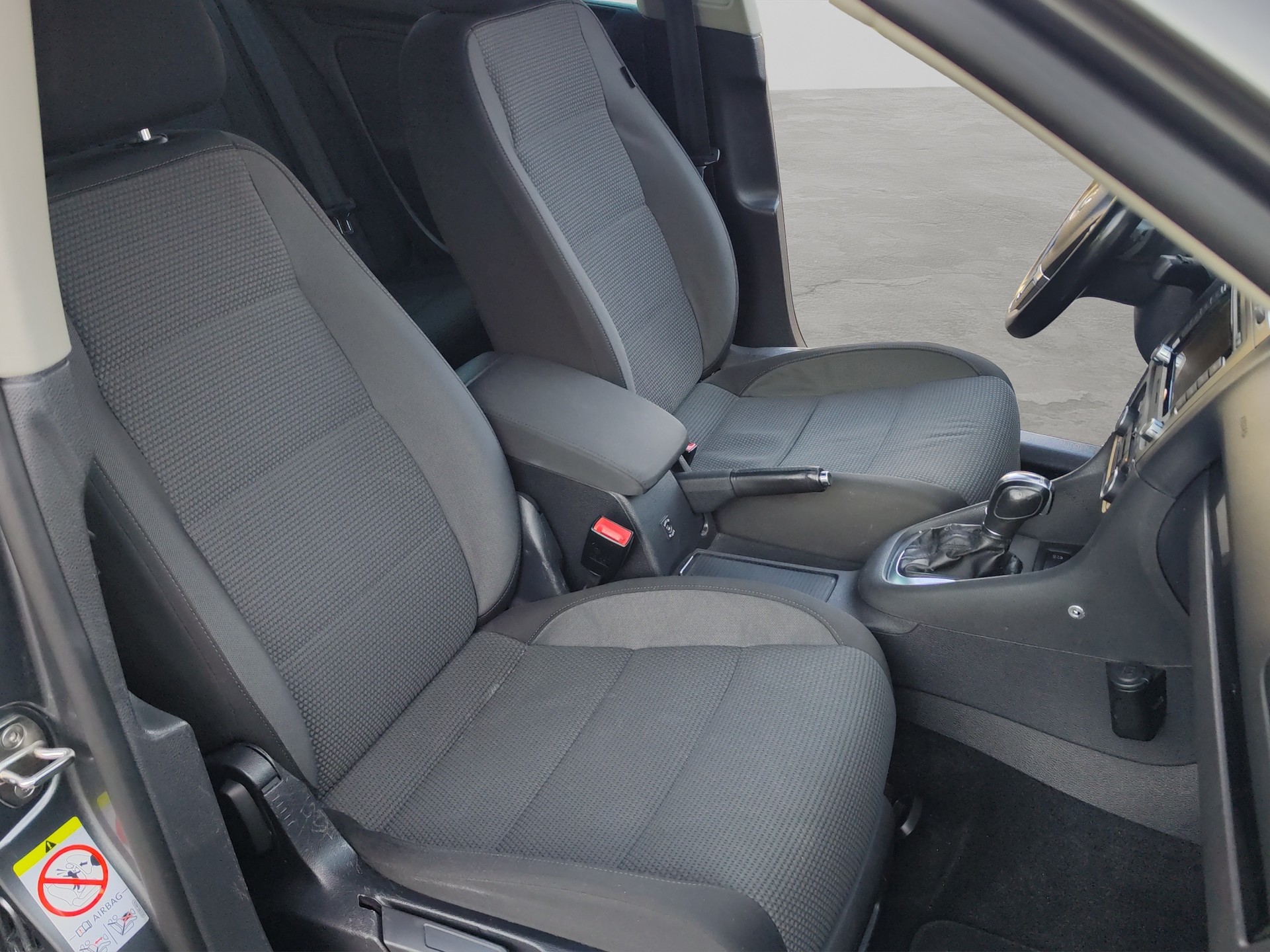 VW Golf Variant 2.0 TDI Highline DSG-image-19