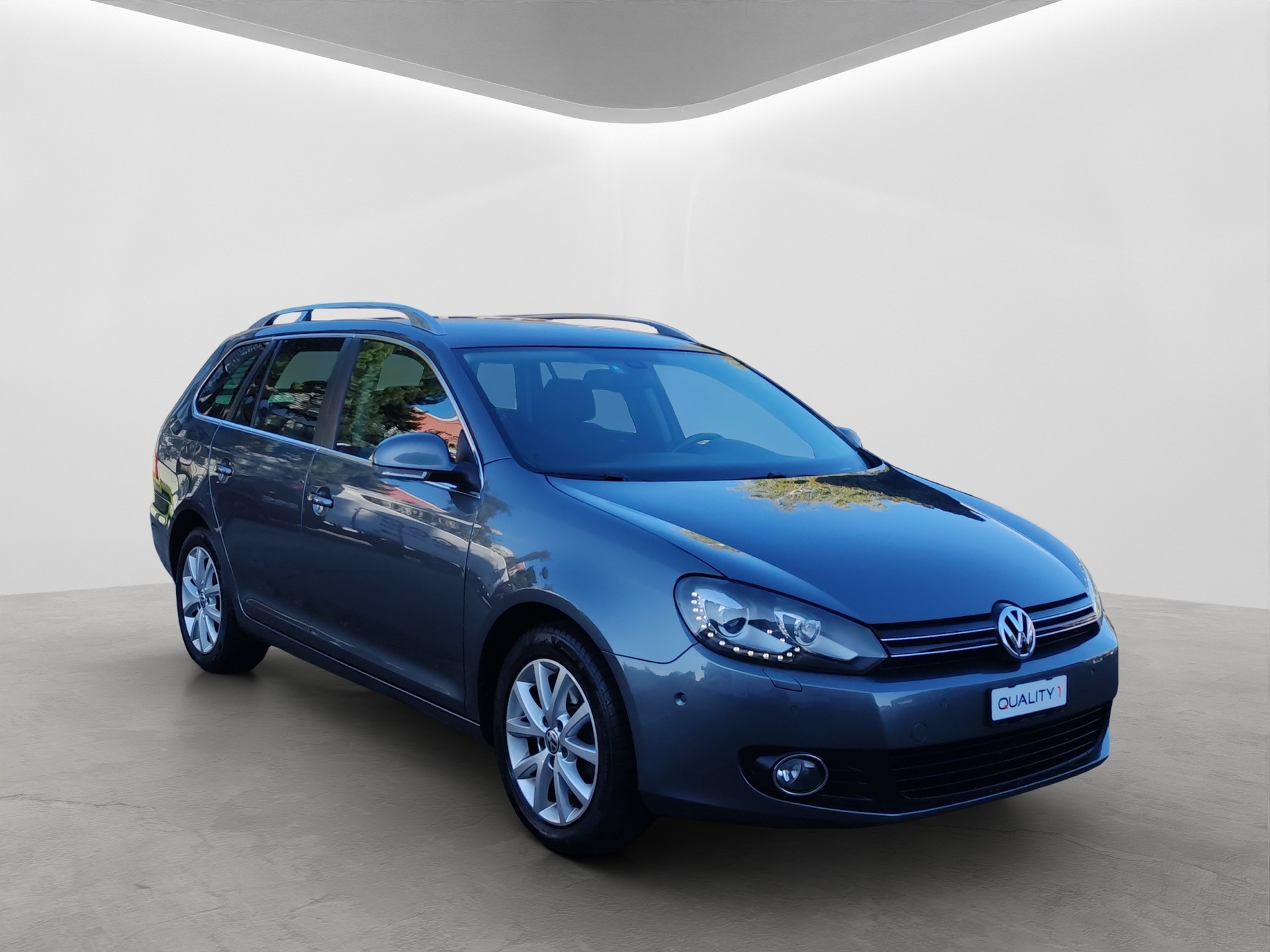 VW Golf Variant 2.0 TDI Highline DSG-image-10