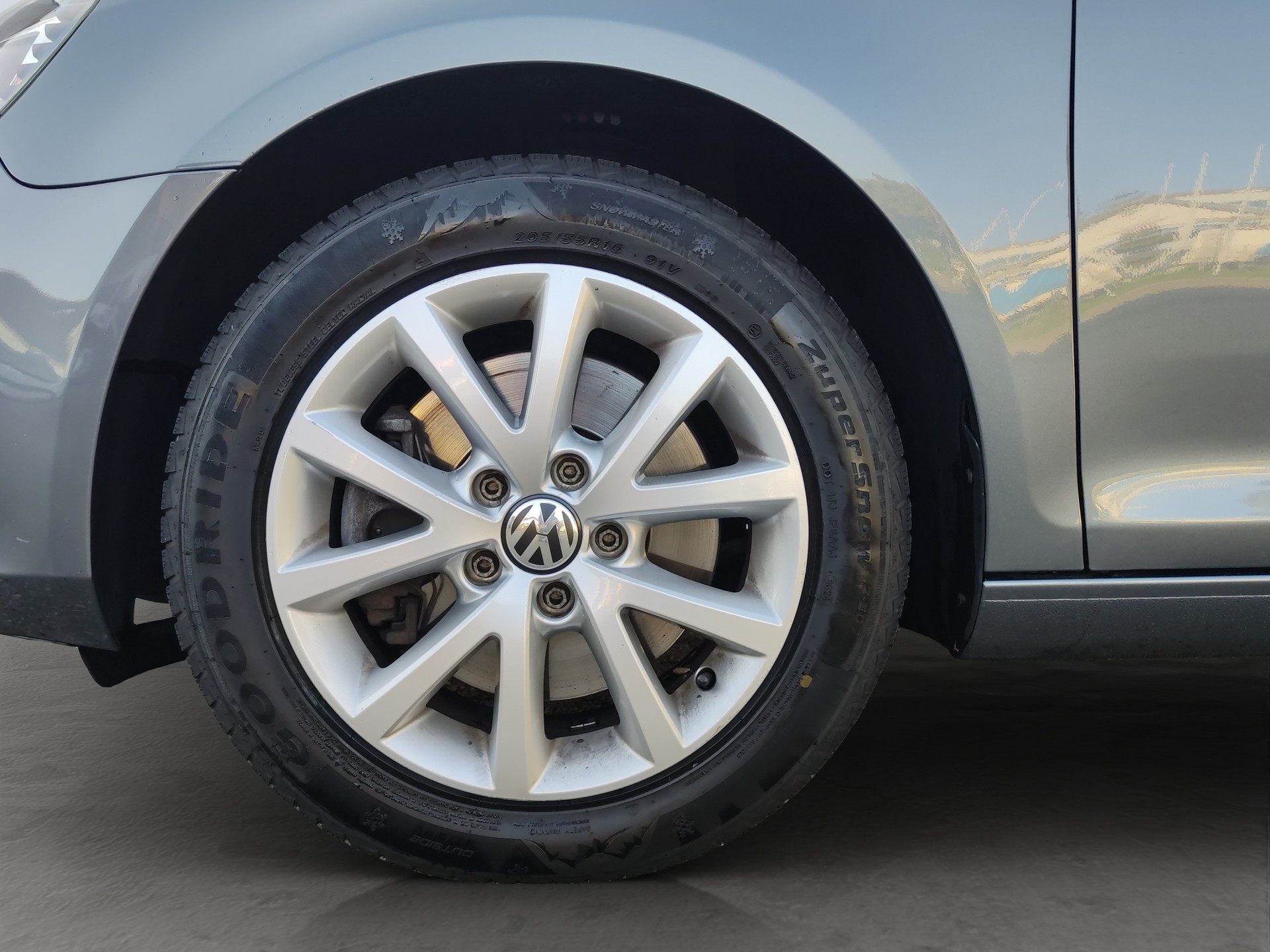 VW Golf Variant 2.0 TDI Highline DSG-image-26