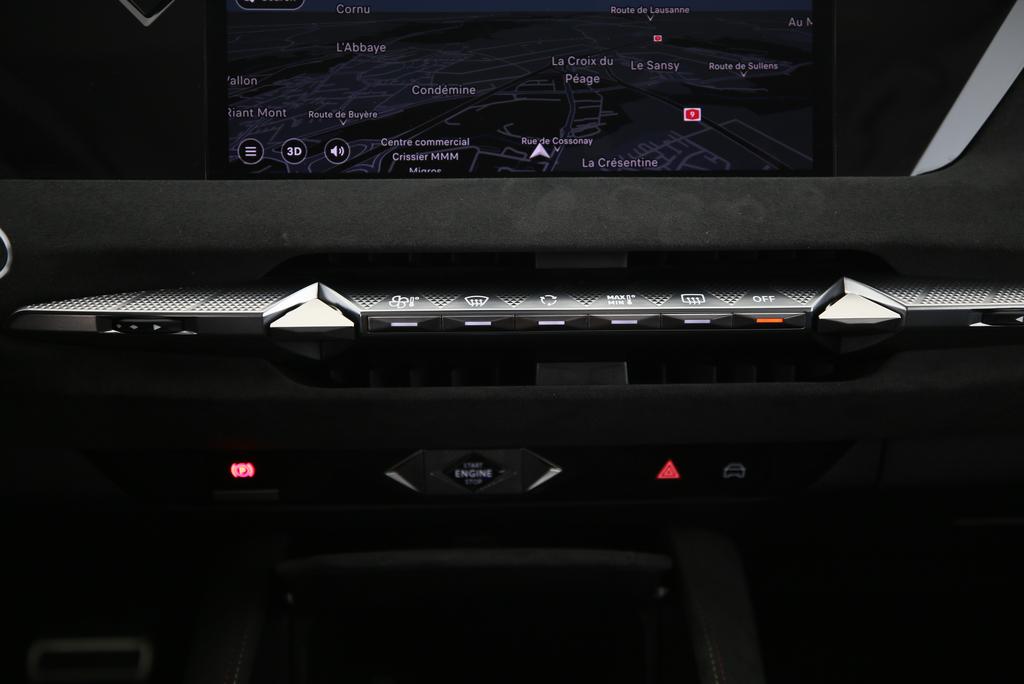 DS AUTOMOBILES 4 1.6 E-Tense Performance Line+-image-8