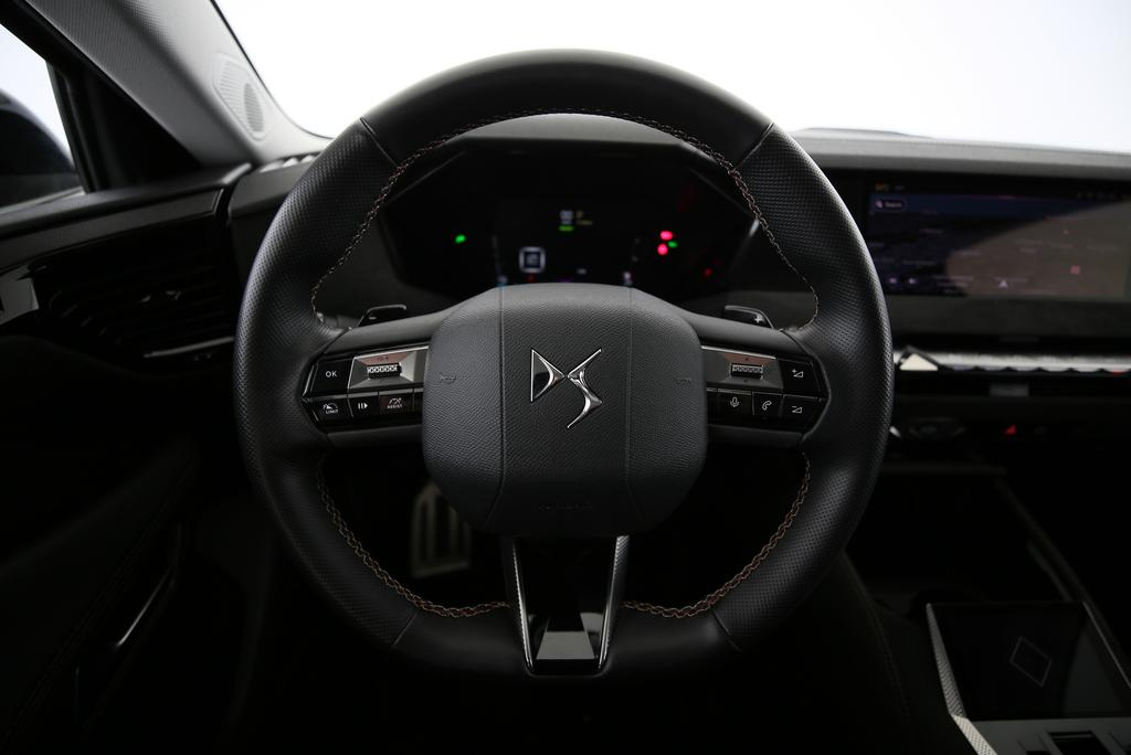 DS AUTOMOBILES 4 1.6 E-Tense Performance Line+-image-6