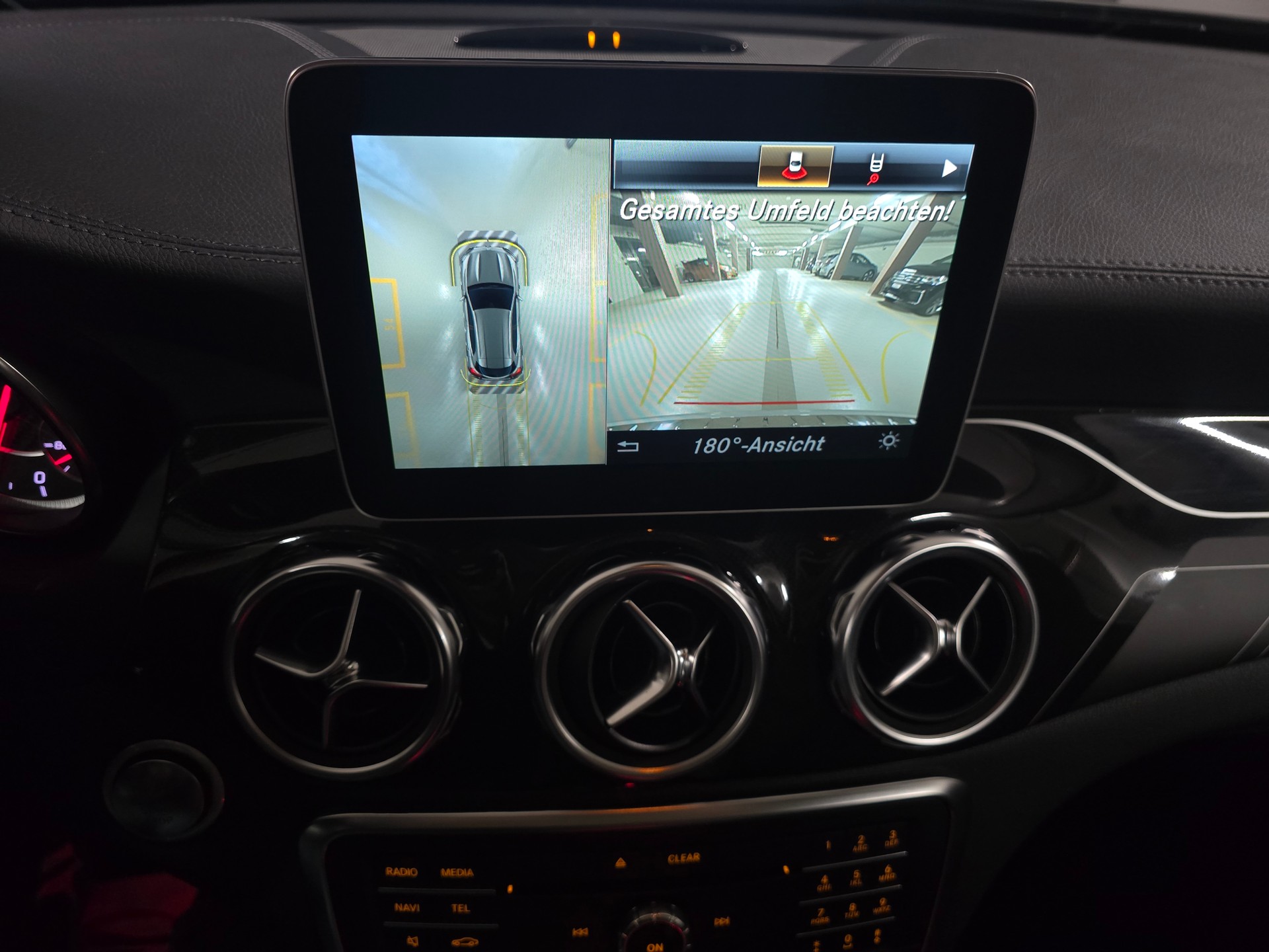 MERCEDES-BENZ GLA 45 AMG 4Matic 7G-DCT-image-13