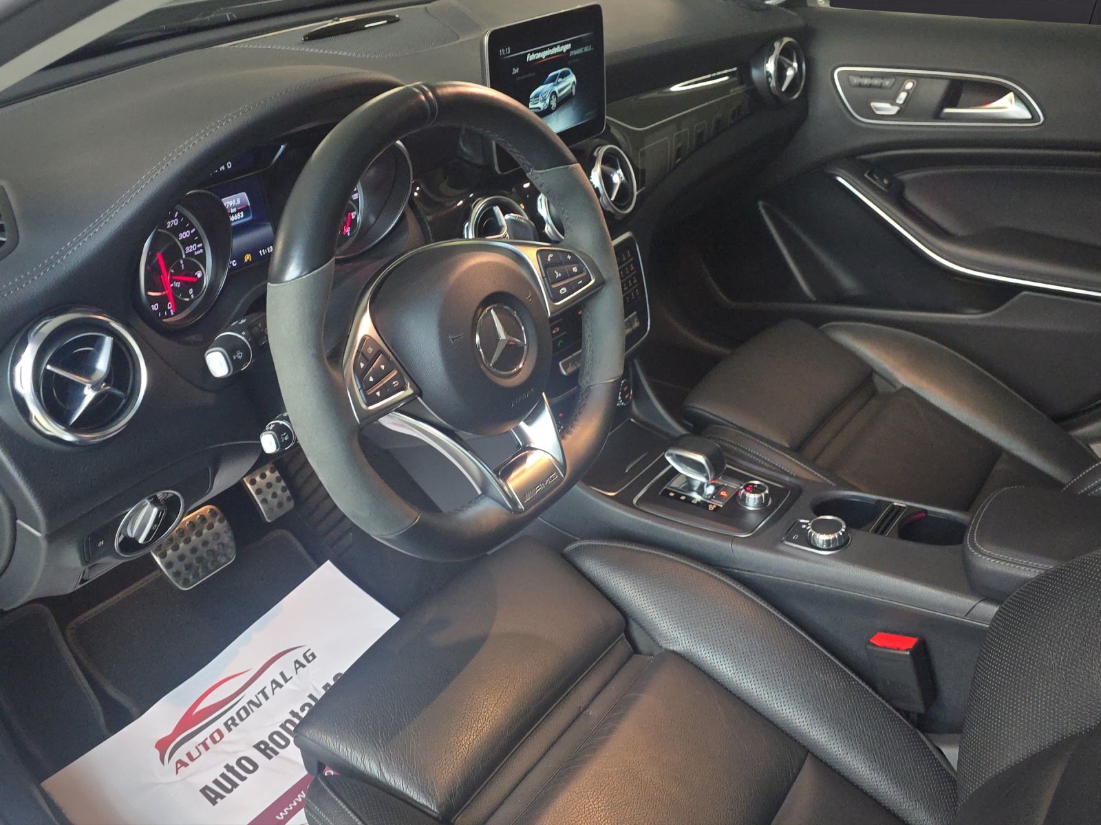 MERCEDES-BENZ GLA 45 AMG 4Matic 7G-DCT-image-10