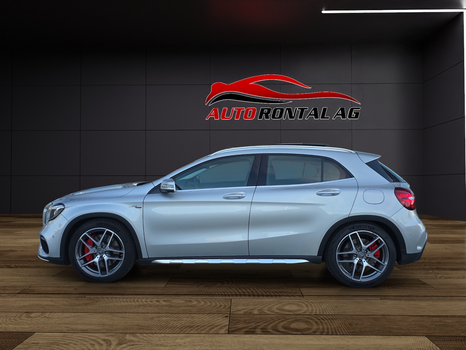 MERCEDES-BENZ GLA 45 AMG 4Matic 7G-DCT-image-3