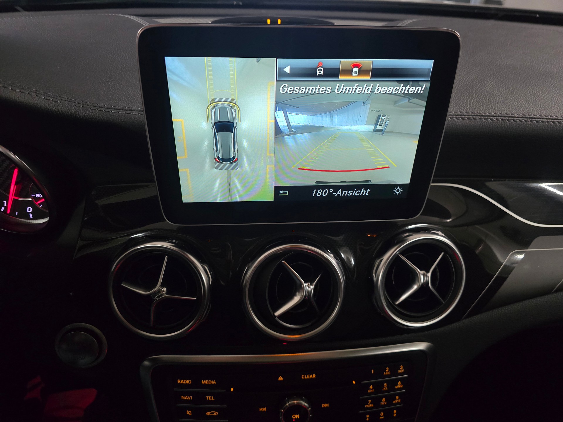 MERCEDES-BENZ GLA 45 AMG 4Matic 7G-DCT-image-14