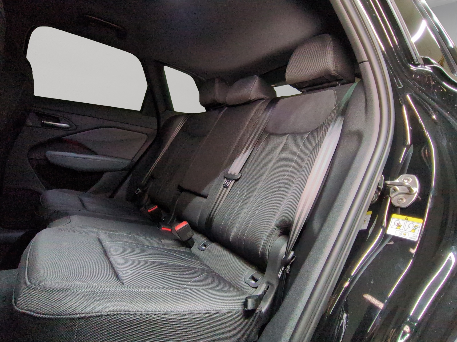 AUDI Q3 SUV 110 kW TFSI S tronic-image-8