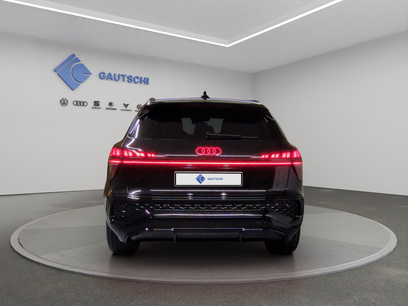 AUDI Q3 SUV 110 kW TFSI S tronic-image-3