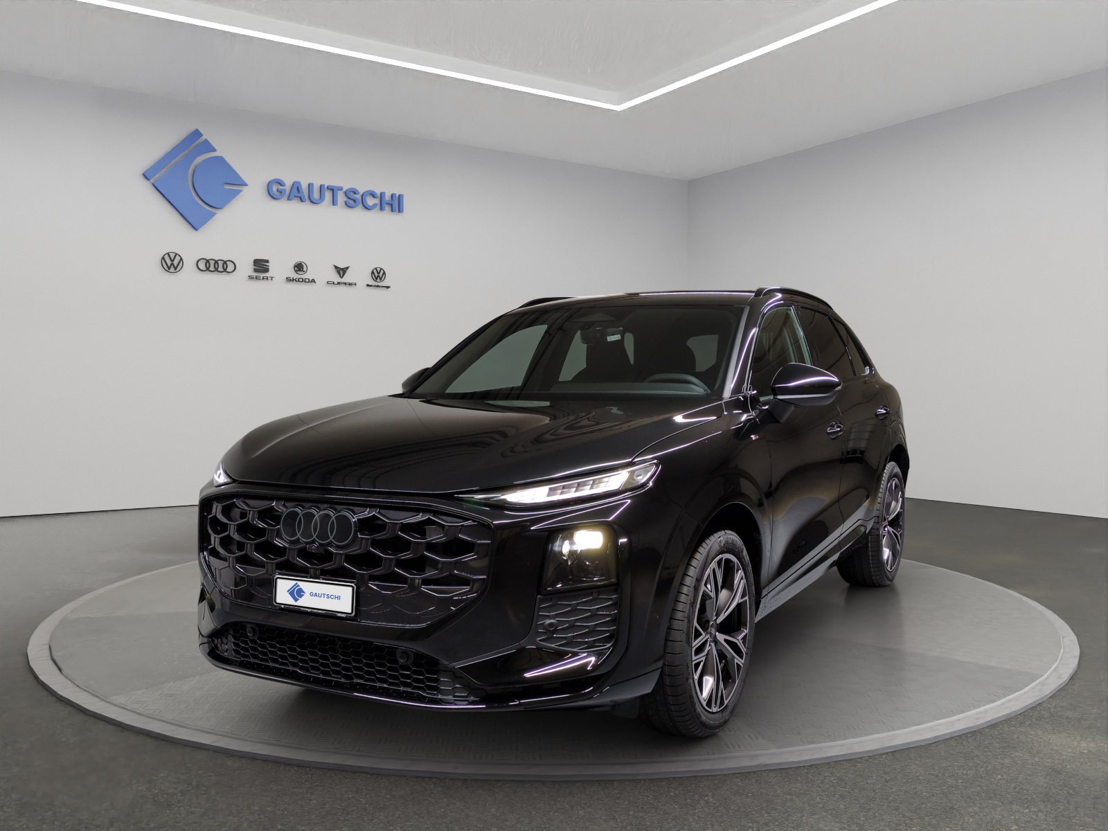AUDI Q3 SUV 110 kW TFSI S tronic-image-0