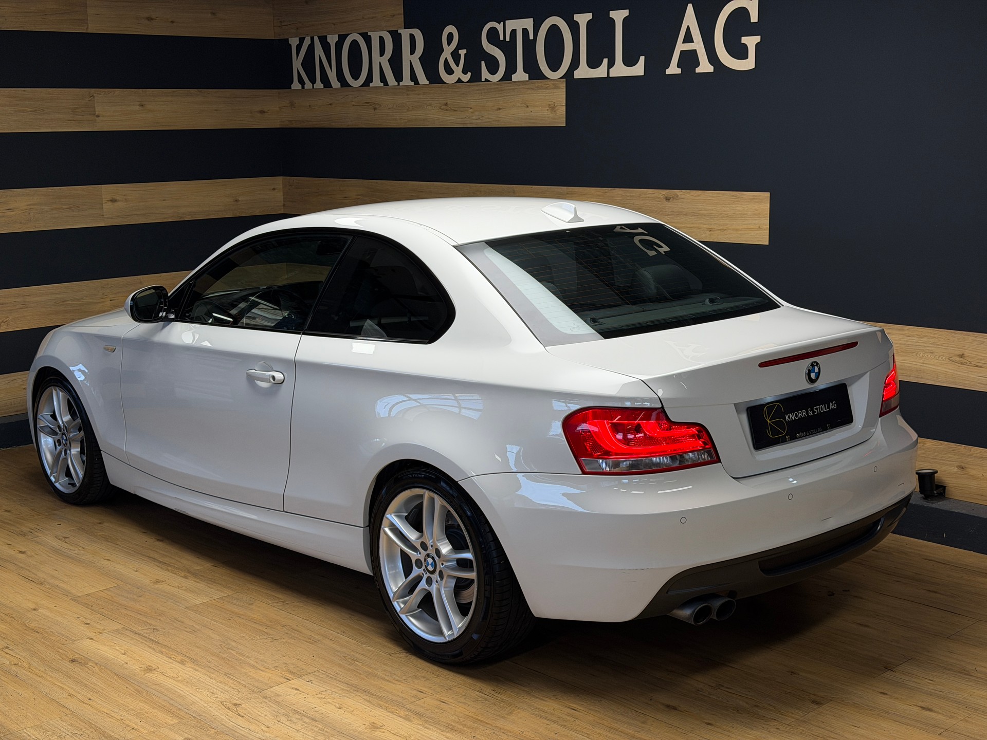 BMW 125i Coupé M-SPORT Steptronic-image-7