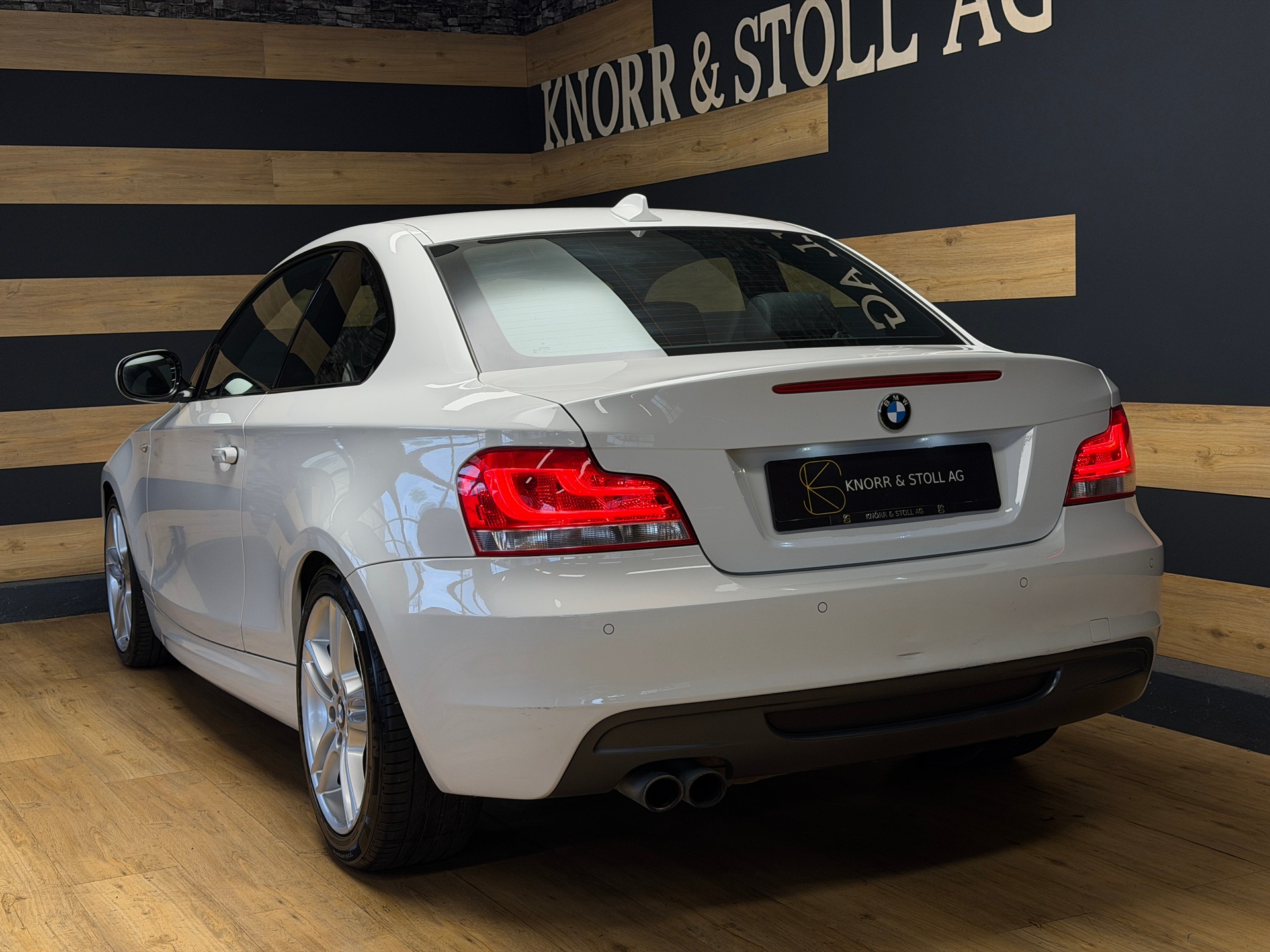 BMW 125i Coupé M-SPORT Steptronic-image-5