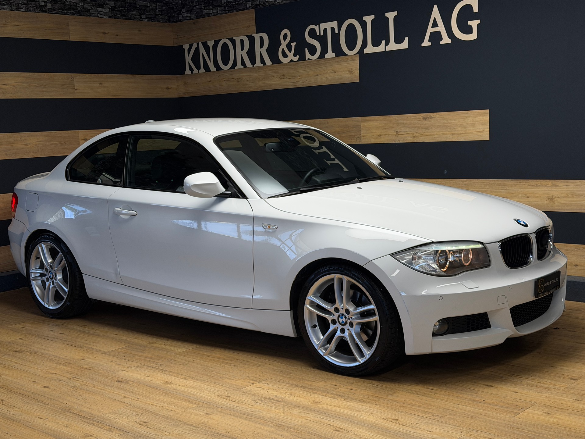 BMW 125i Coupé M-SPORT Steptronic-image-2