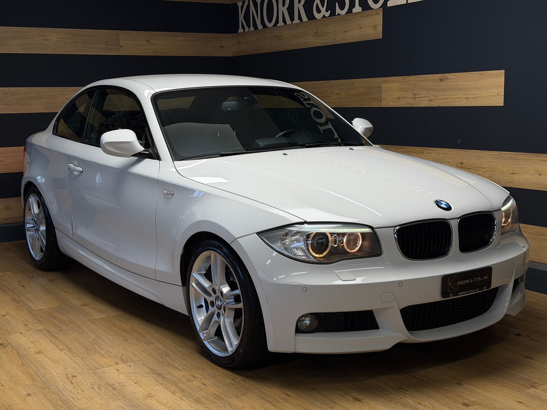 BMW 125i Coupé M-SPORT Steptronic-image-0