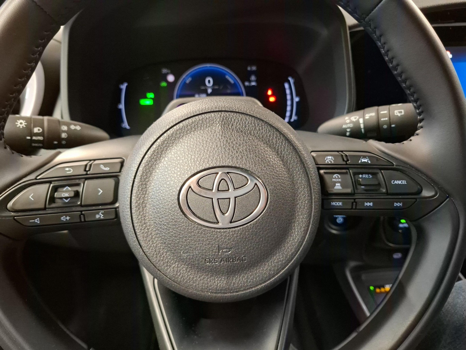 TOYOTA Aygo X 1.5 VVT-i HSD Trend-image-13