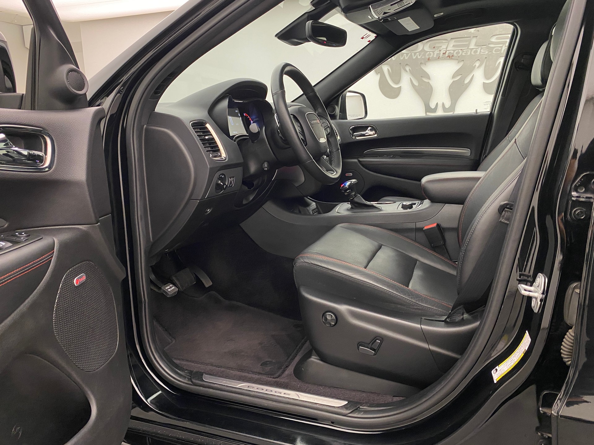 DODGE Durango R/T 5.7 Hemi AWD-image-9
