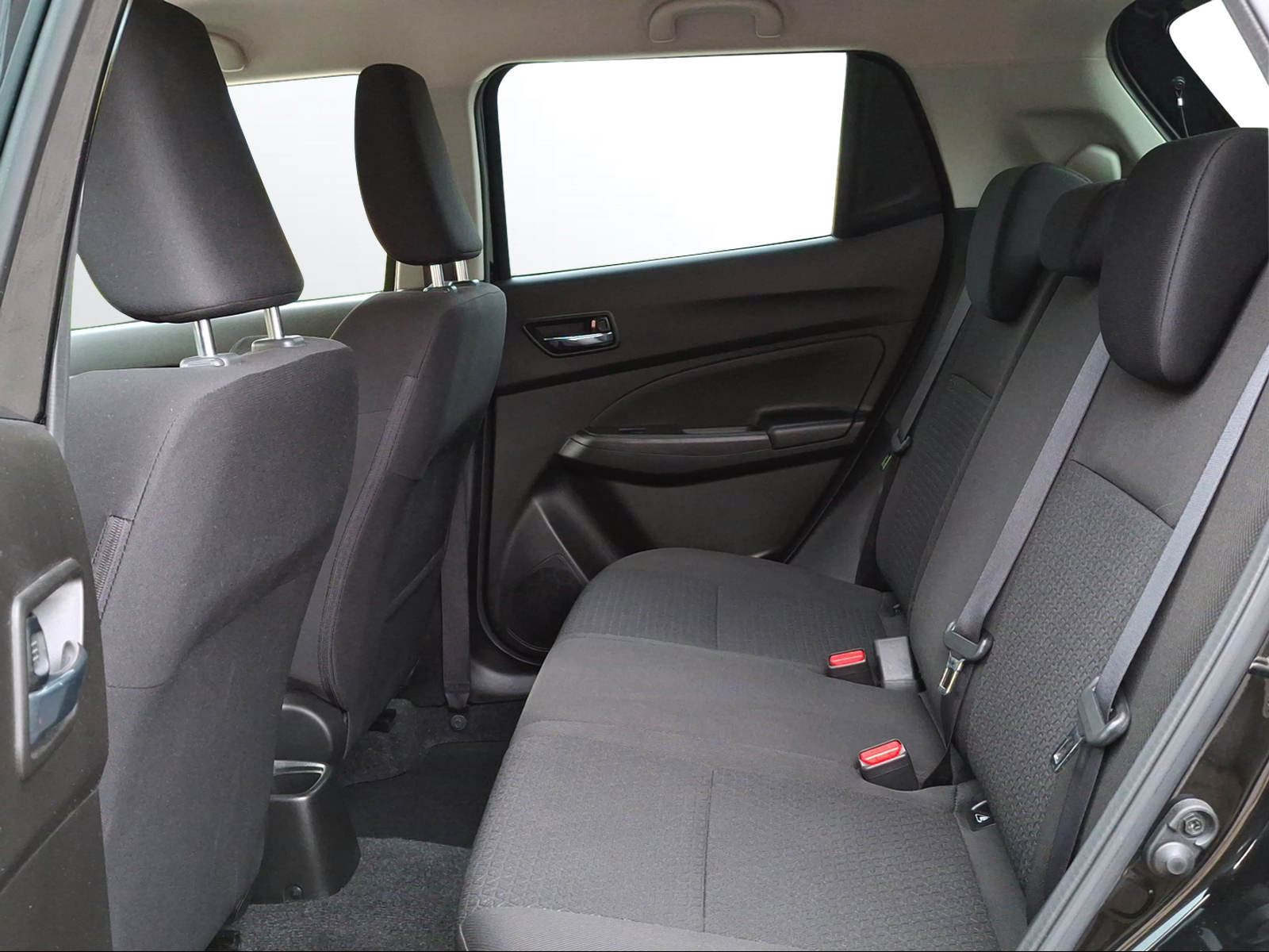 SUZUKI Swift 1.2 Compact Top 4x4 Hybrid-image-11