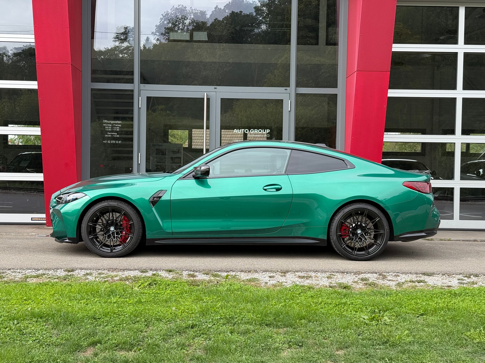 BMW M4 Coupé Competition M xDrive-image-1