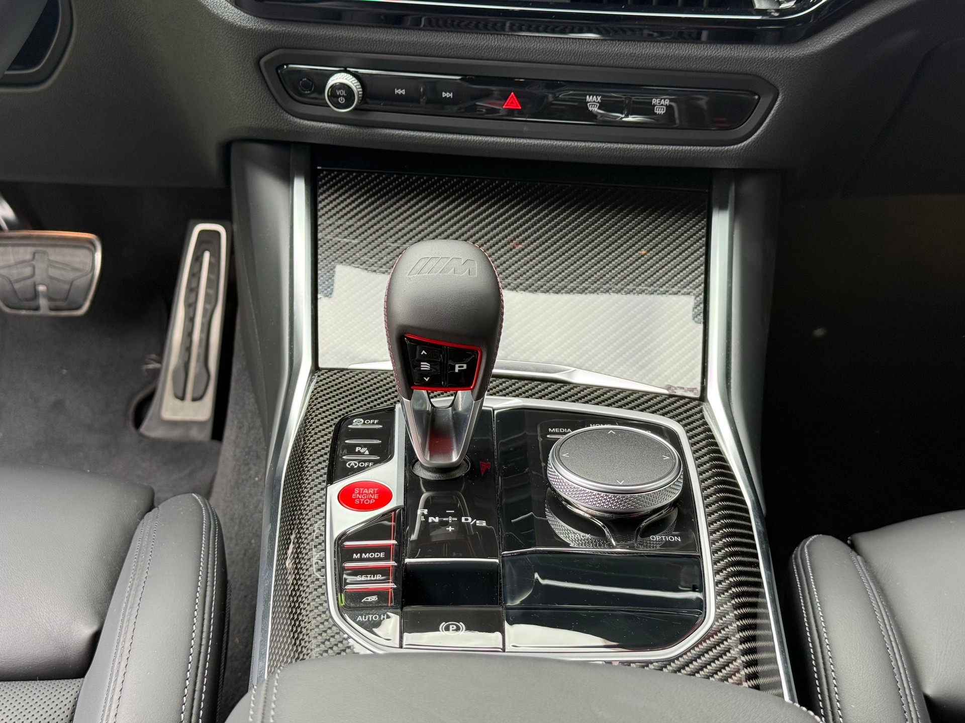 BMW M4 Coupé Competition M xDrive-image-10