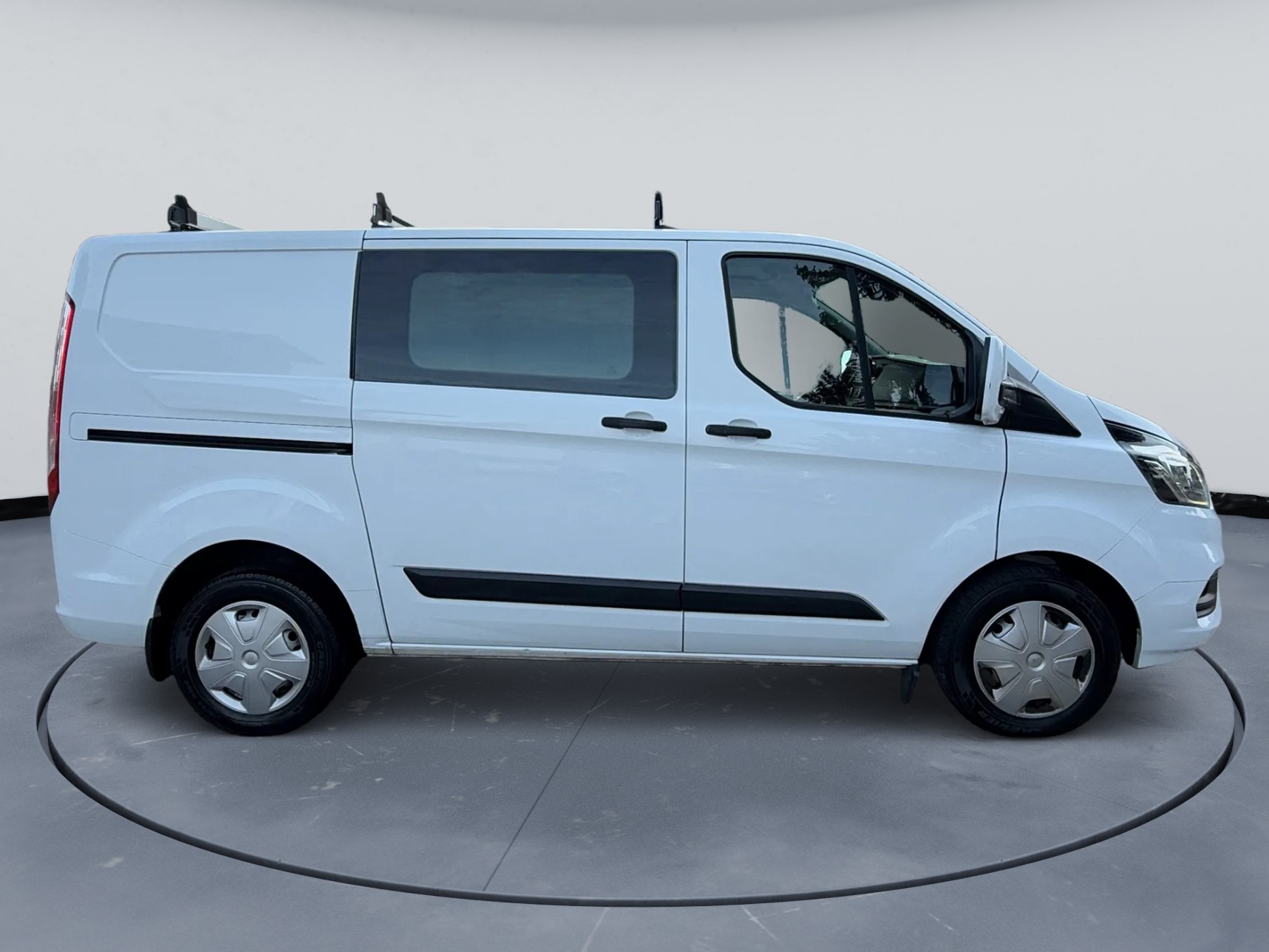 FORD Transit Custom Van 320 L1H1 *Frisch ab MFK bei Übergabe*Frisch ab Service*Rückfahrkamera*8Fach bereift*Tempomat*-image-3