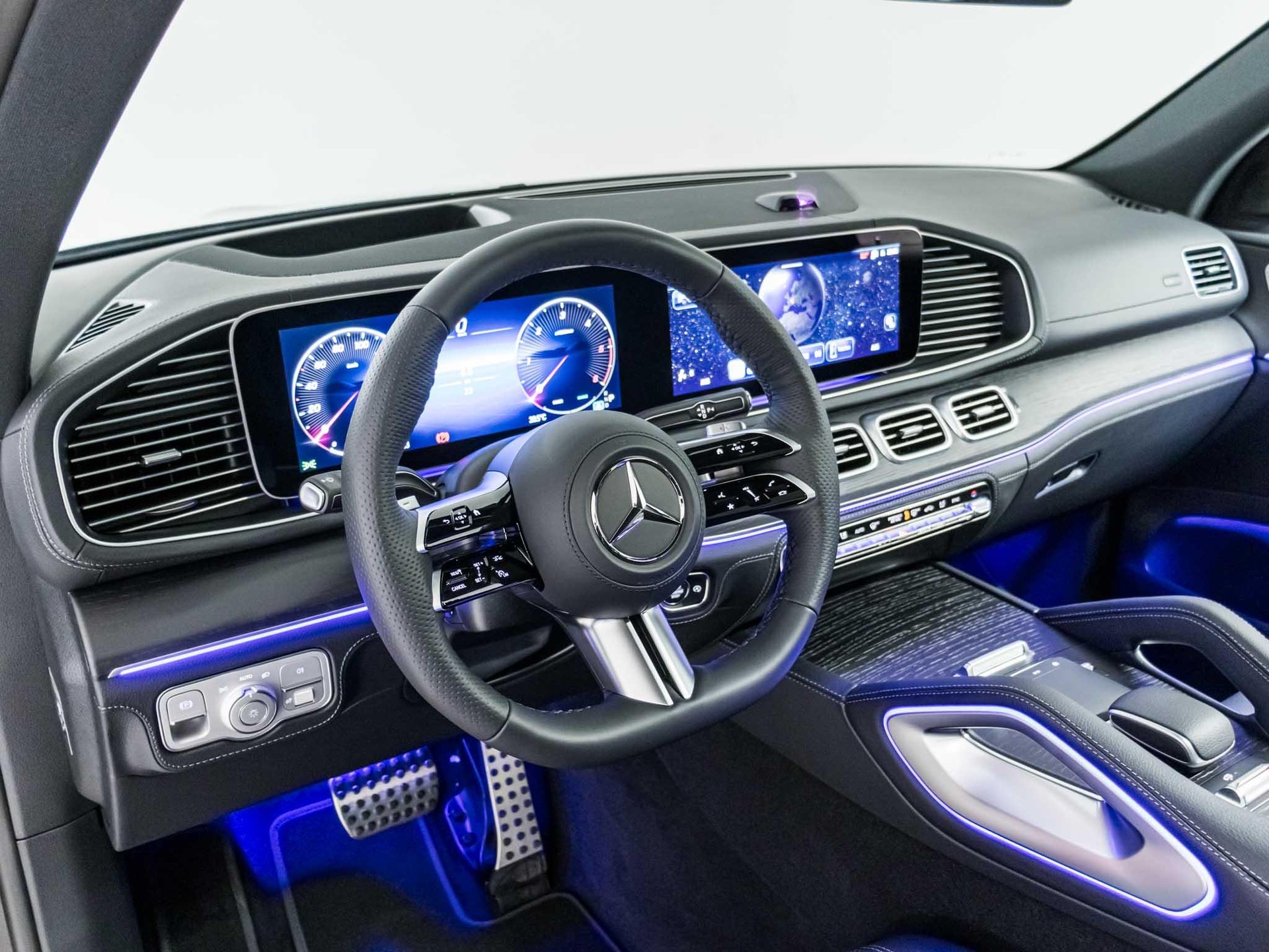 MERCEDES-BENZ GLE 300 d 4MATIC-image-9