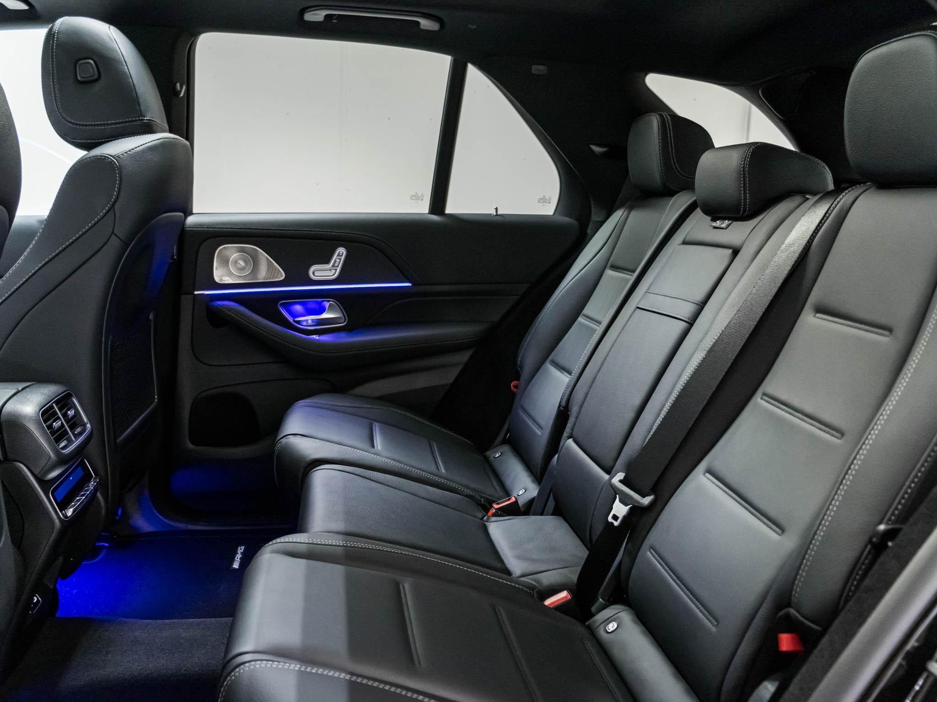 MERCEDES-BENZ GLE 300 d 4MATIC-image-7