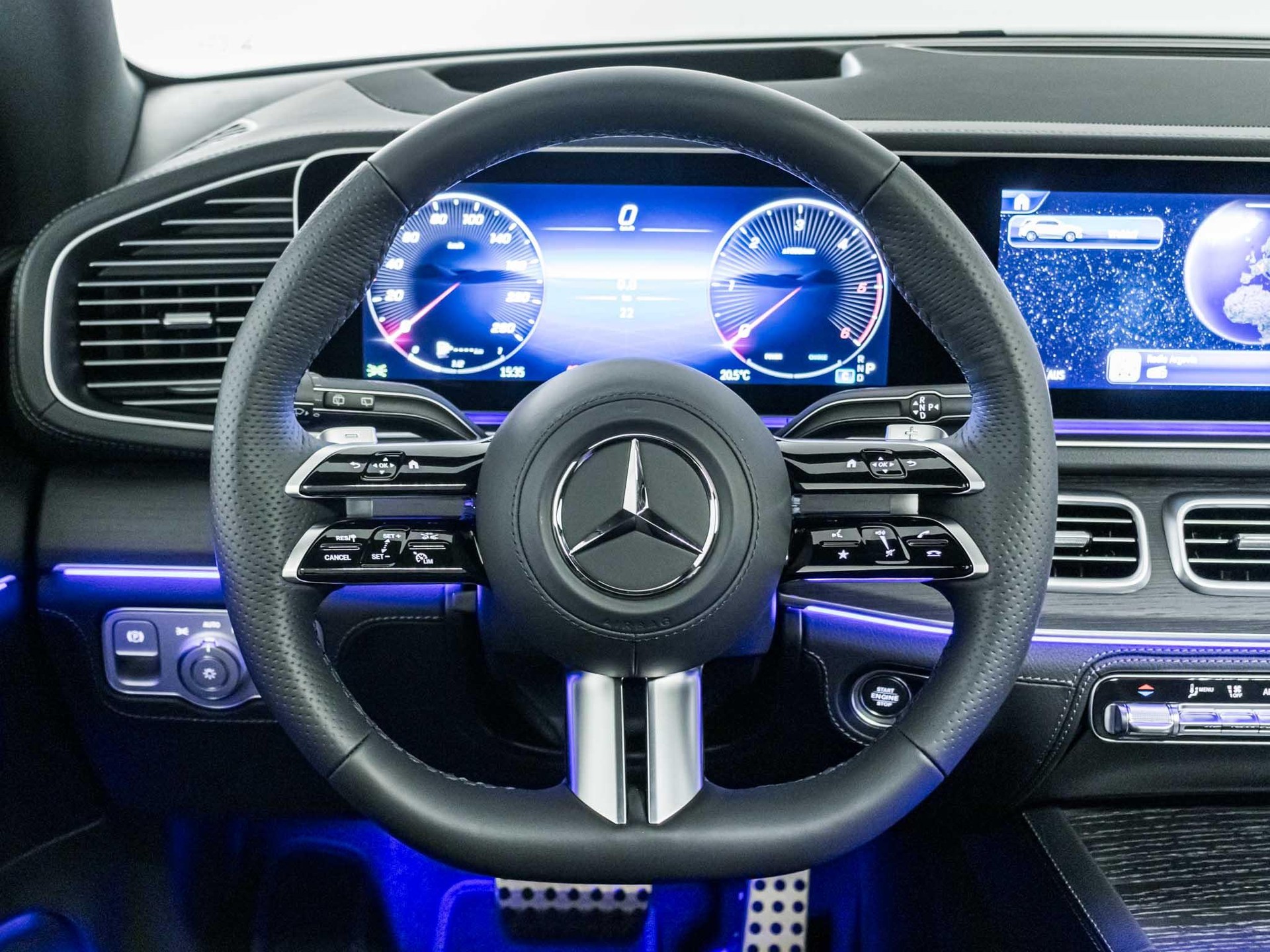 MERCEDES-BENZ GLE 300 d 4MATIC-image-10