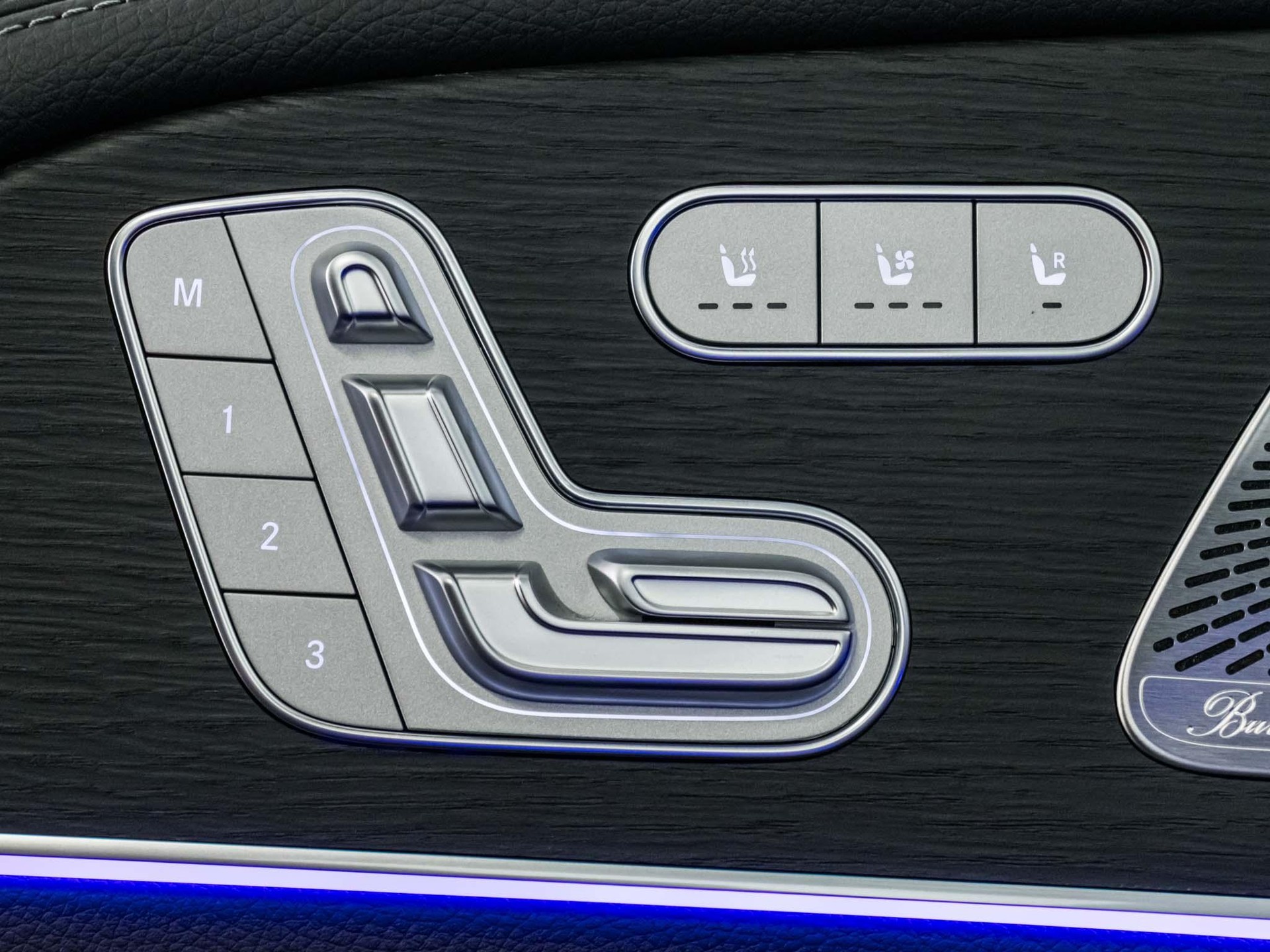 MERCEDES-BENZ GLE 300 d 4MATIC-image-12