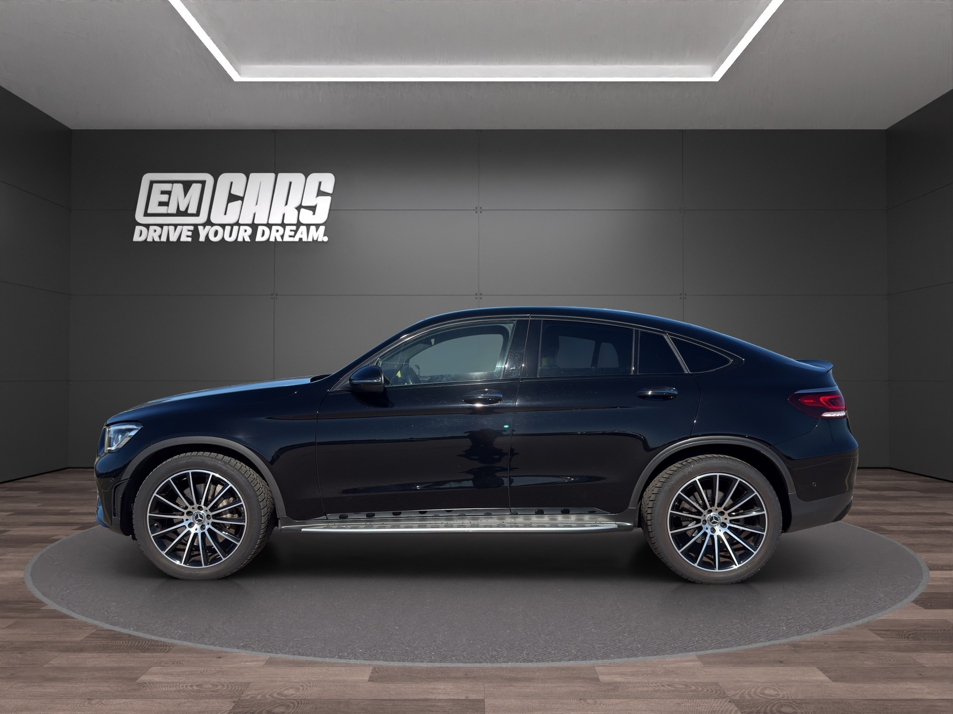 MERCEDES-BENZ GLC Coupé 200 AMG Line 4Matic 9G-Tronic-image-2