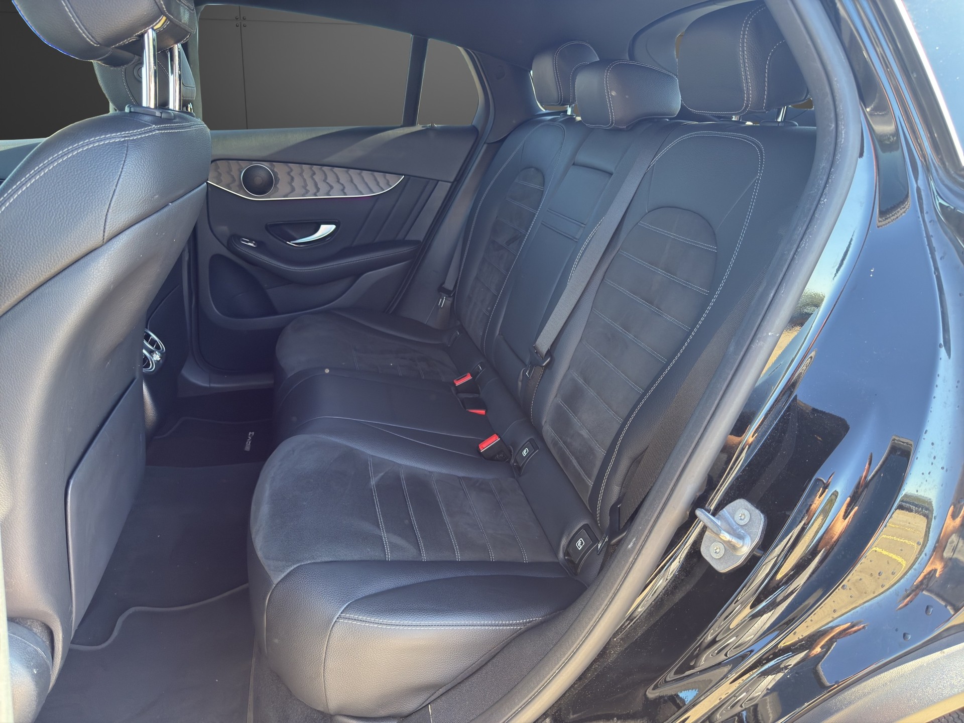 MERCEDES-BENZ GLC Coupé 200 AMG Line 4Matic 9G-Tronic-image-7