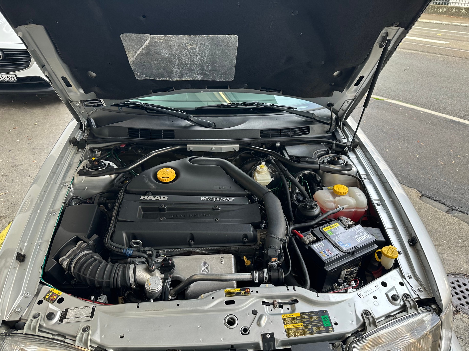 SAAB 9-3 2.0i-16 LPT SE Anniversary-image-11