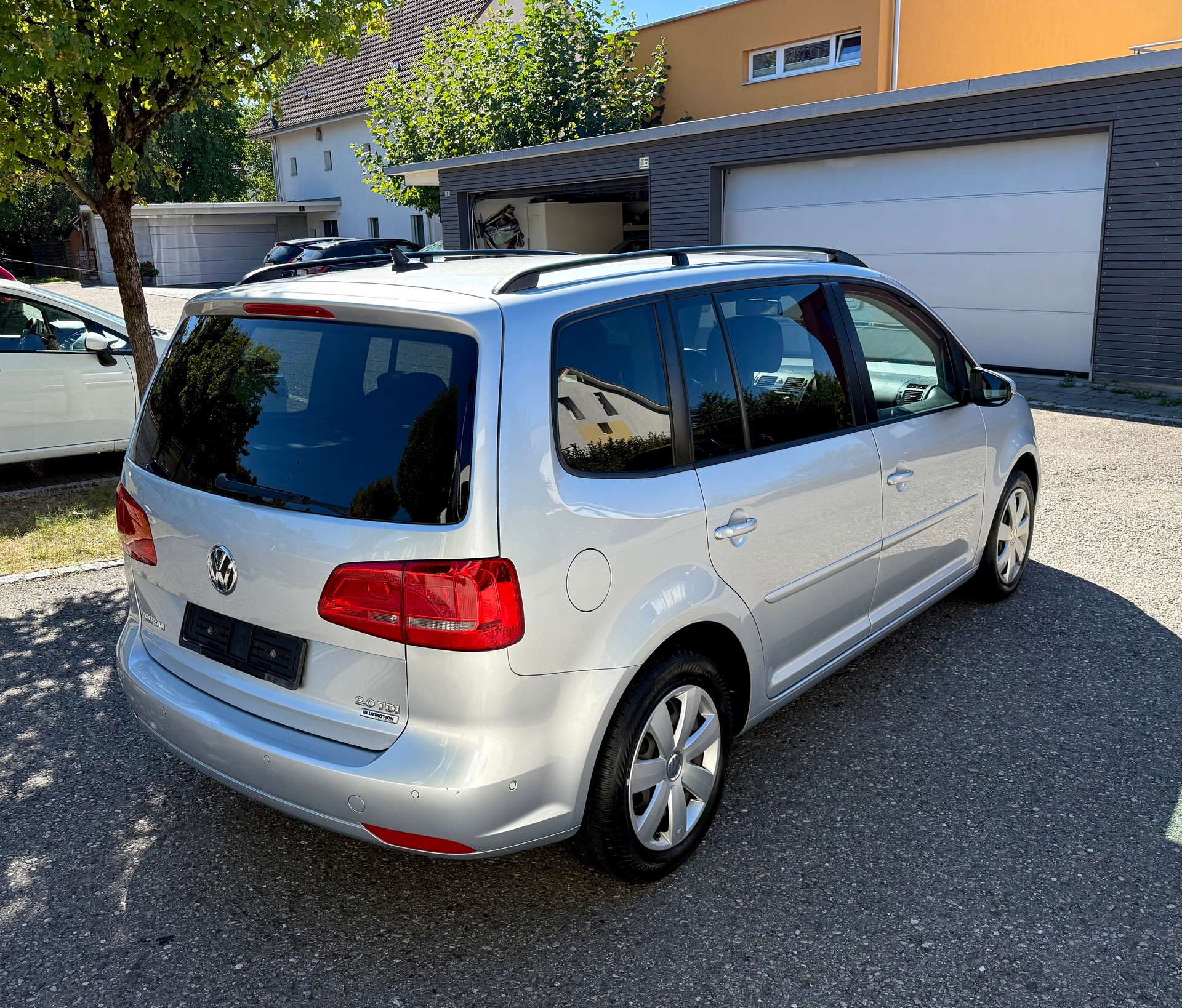 VW 2.0 TDI BlueMT Comfortline-image-2