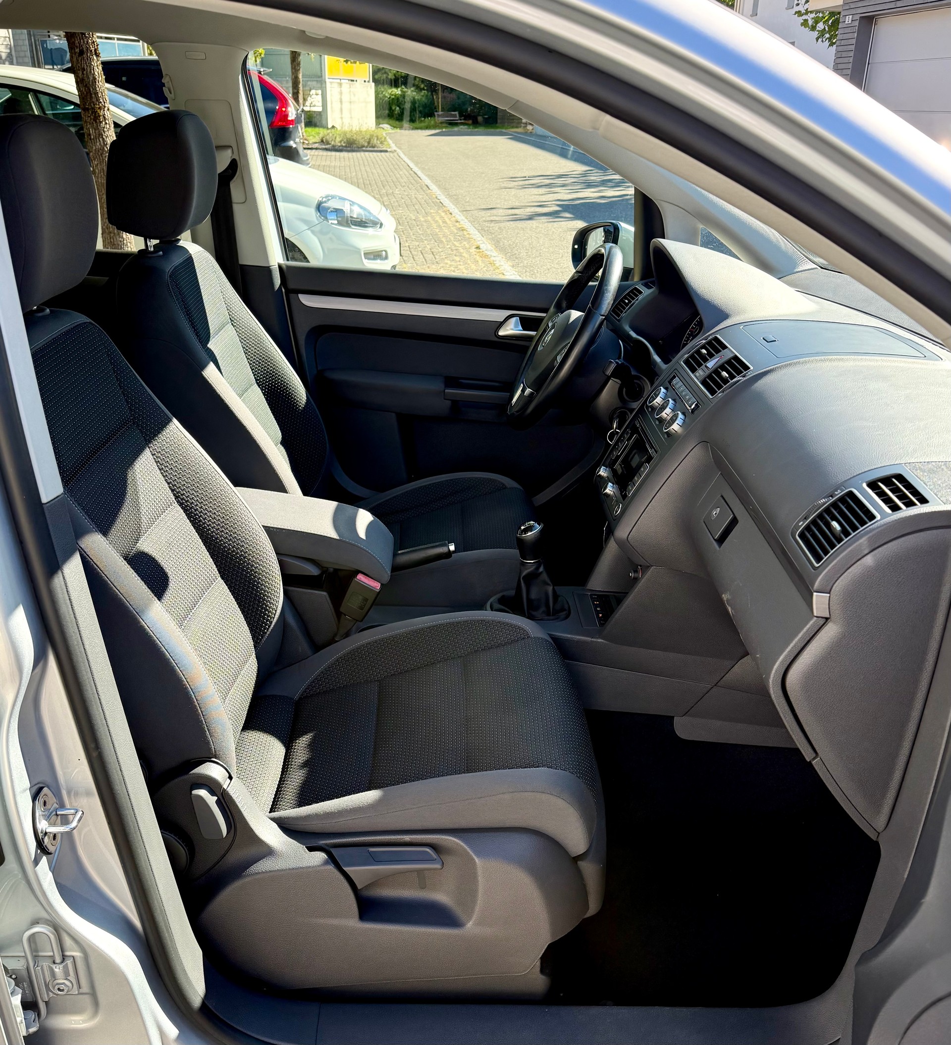 VW 2.0 TDI BlueMT Comfortline-image-16
