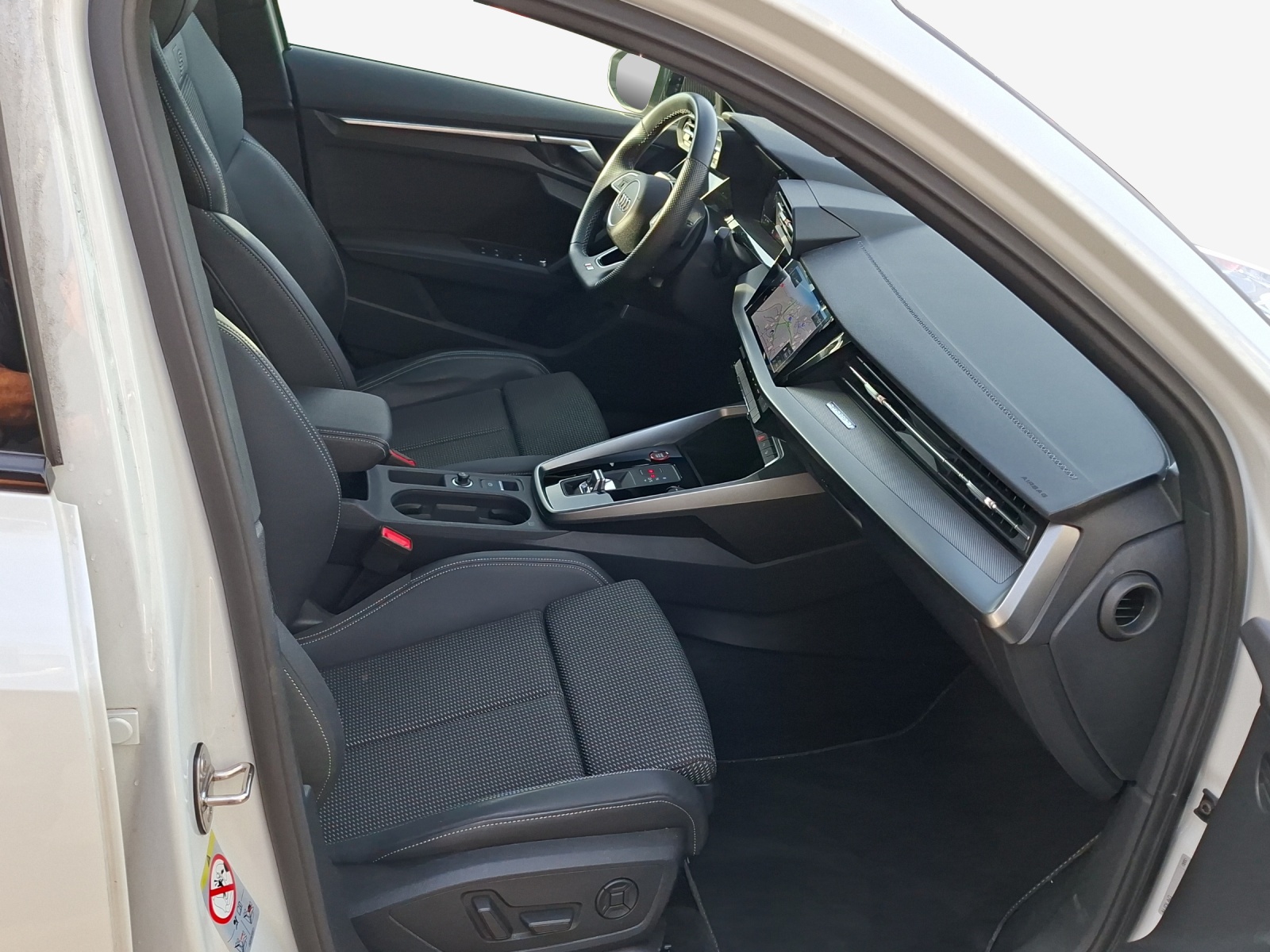 AUDI S3 Sportback 2.0 TFSI quattro S-tronic-image-15