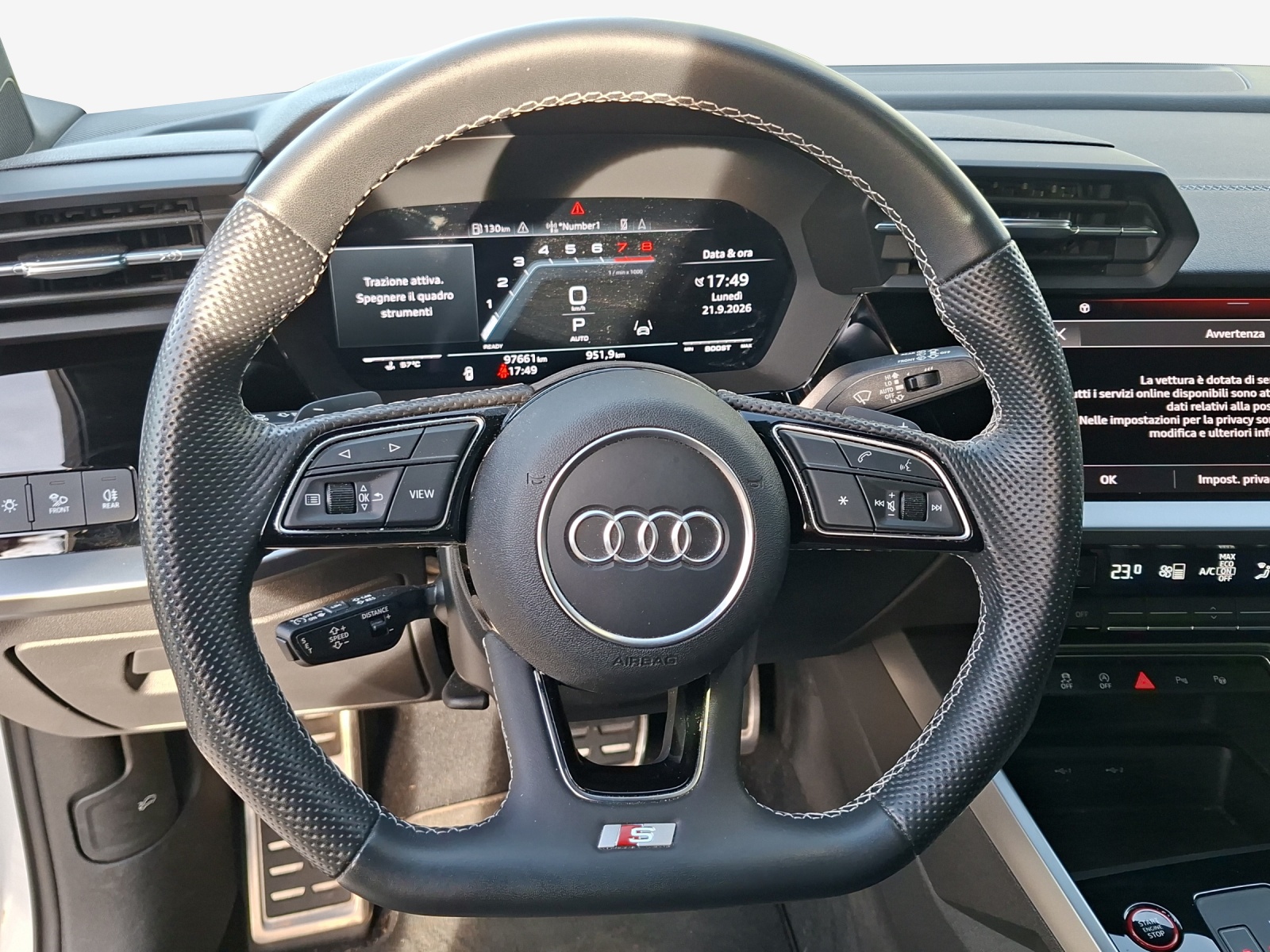 AUDI S3 Sportback 2.0 TFSI quattro S-tronic-image-9