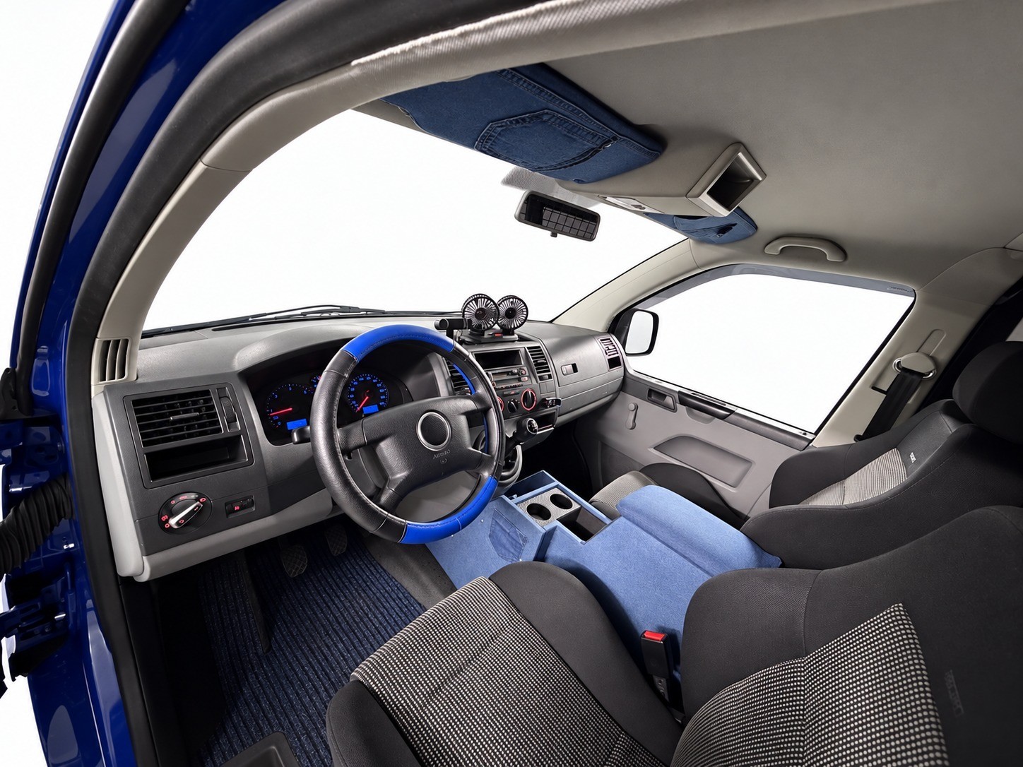 VW T5 2.5 TDI PD 4MOTION-image-11