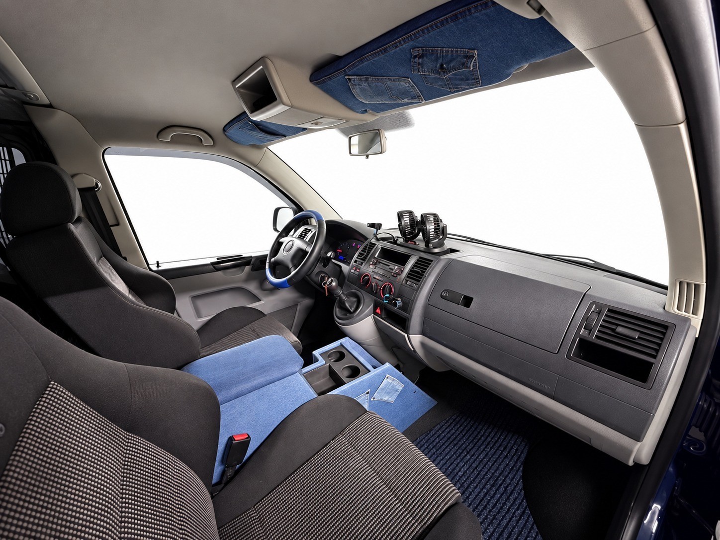 VW T5 2.5 TDI PD 4MOTION-image-12